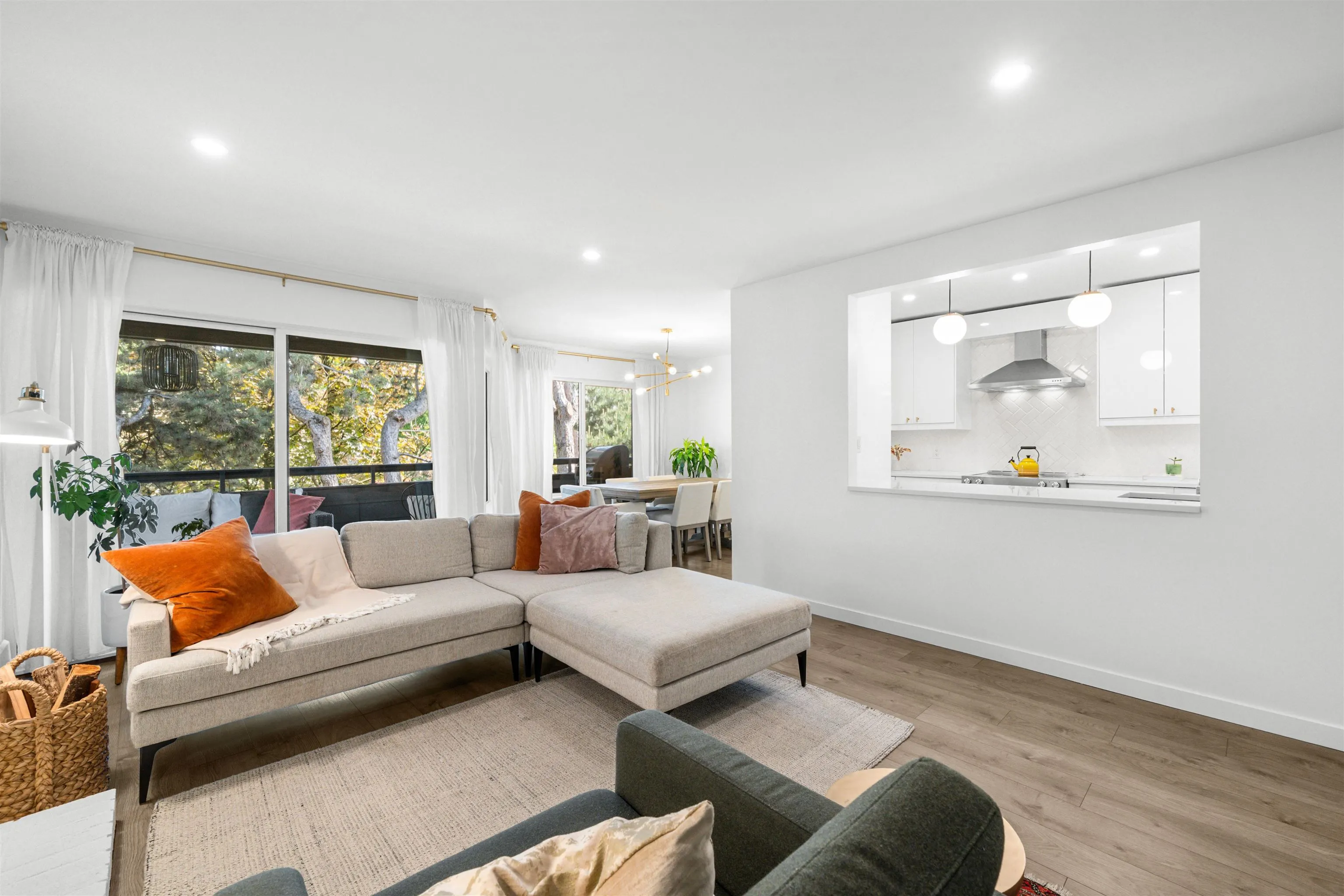 302 1720 W 12th Avenue