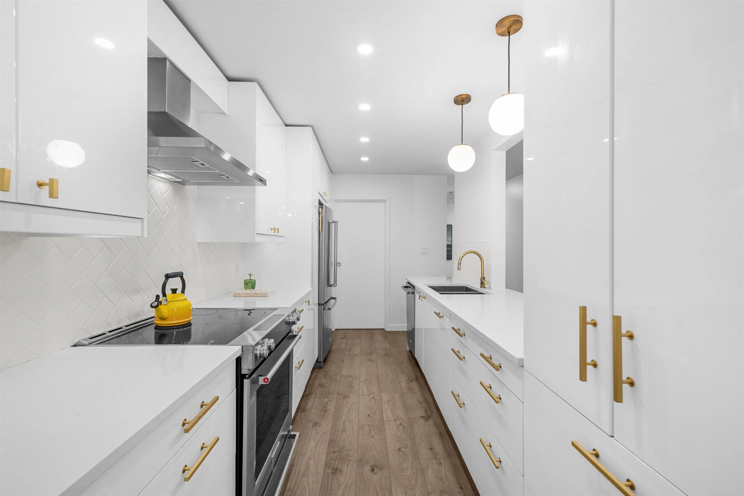 302 1720 W 12th Avenue