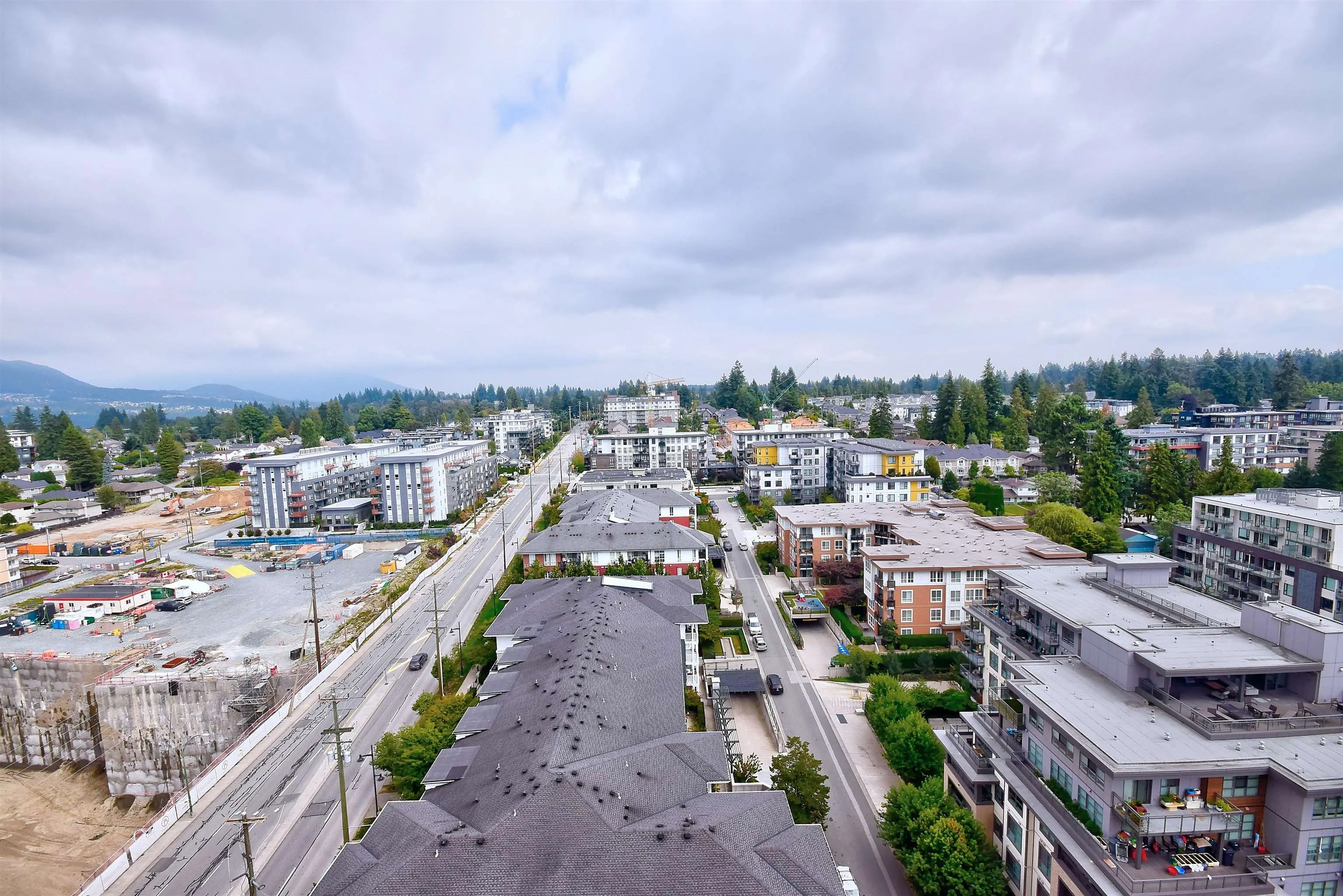 1804 602 Como Lake Avenue