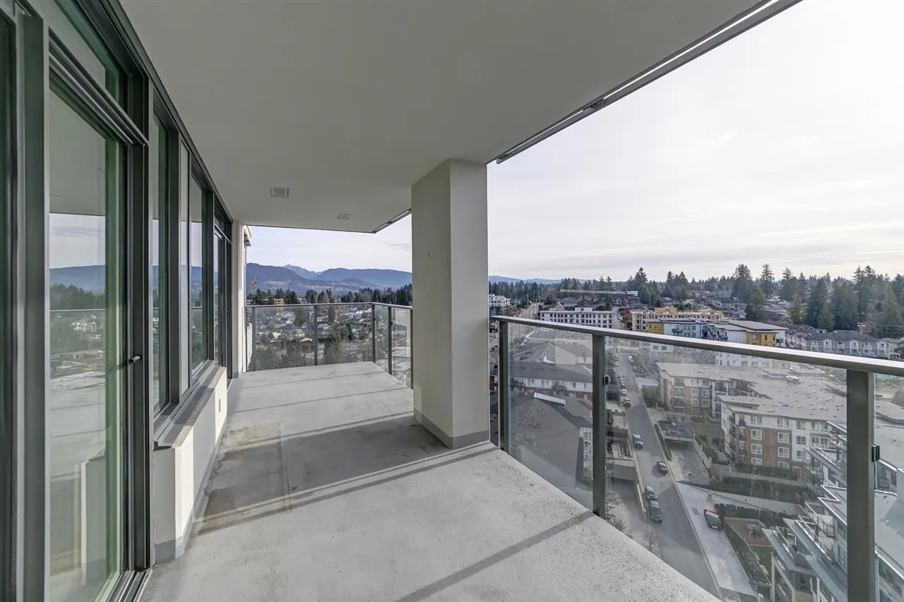 1804 602 Como Lake Avenue