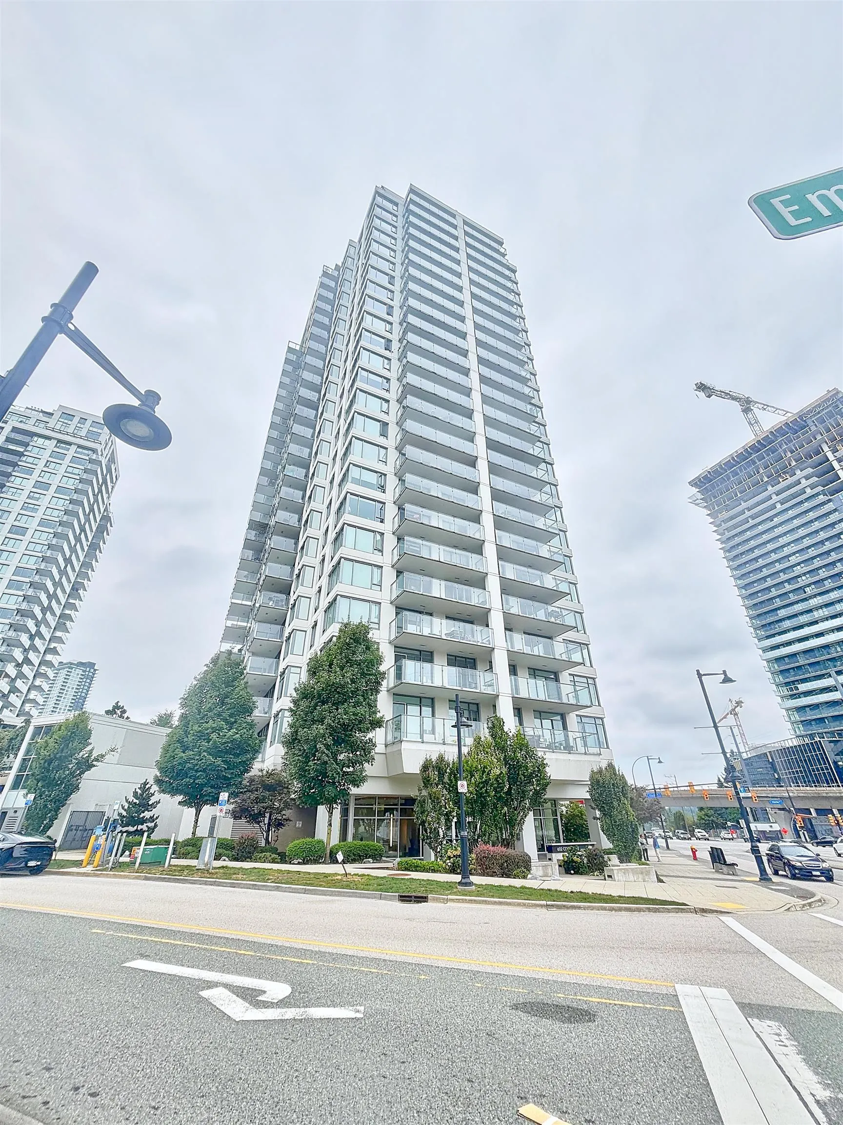 1804 602 Como Lake Avenue