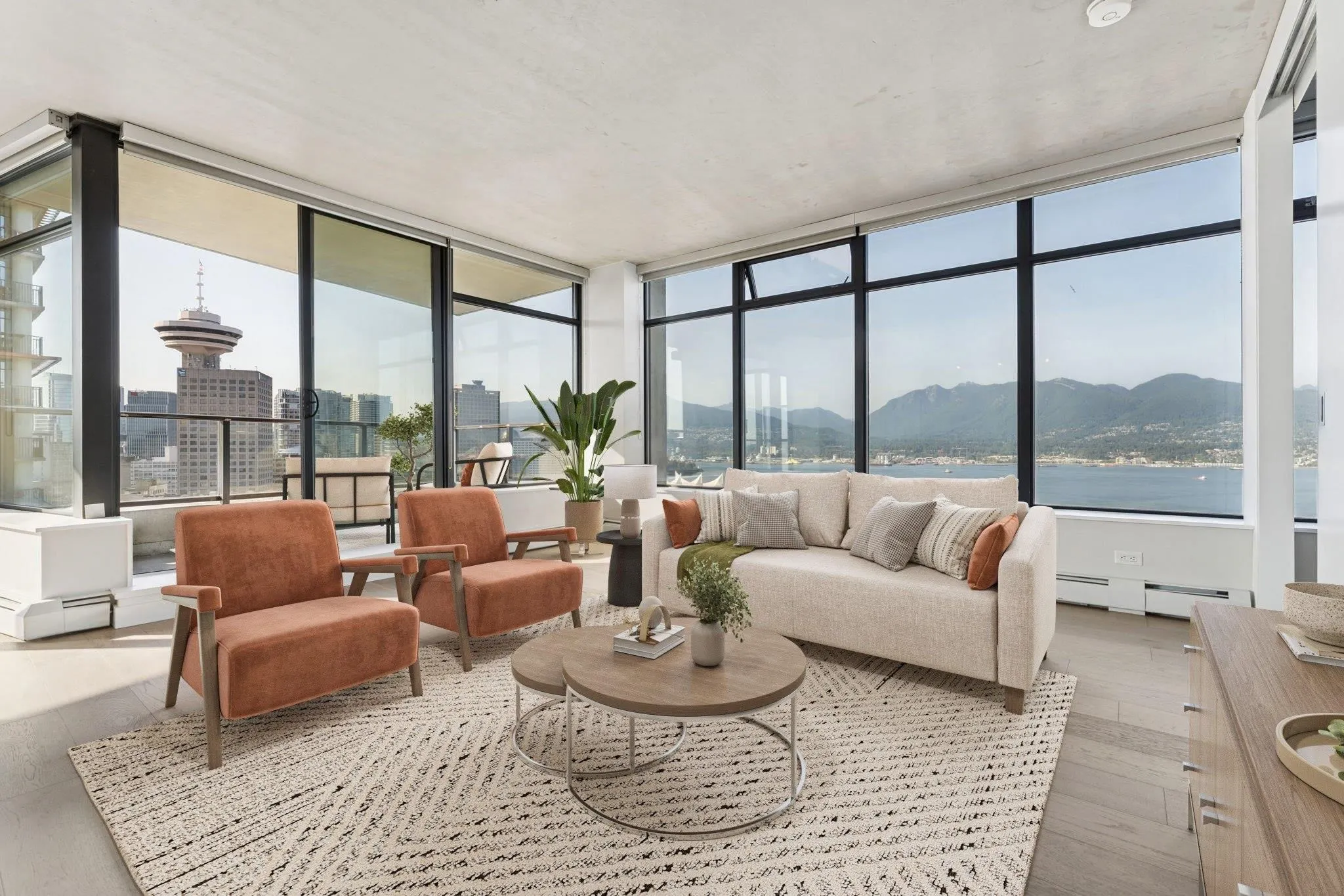 165 108 W Cordova Street