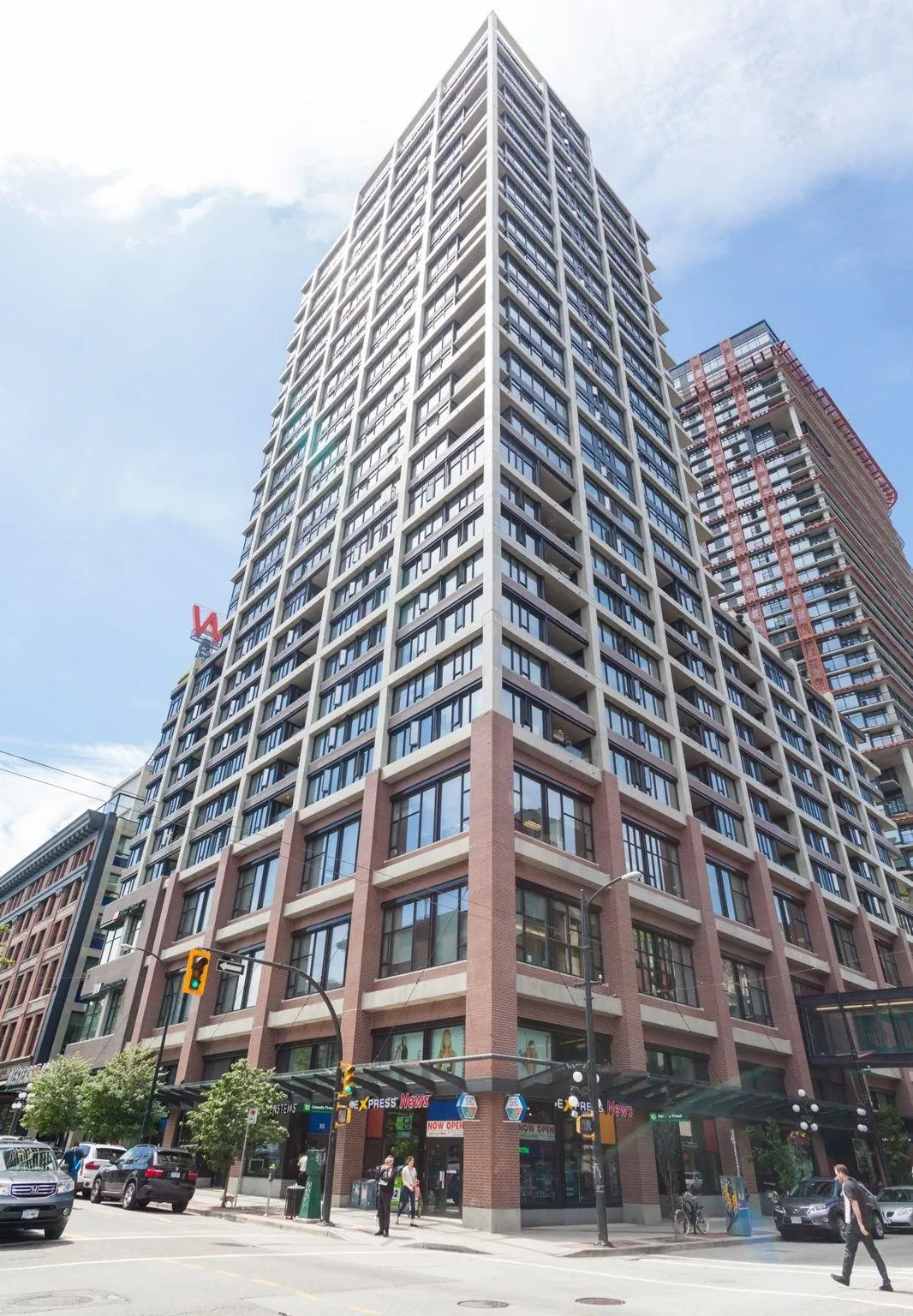 2709 108 W Cordova Street