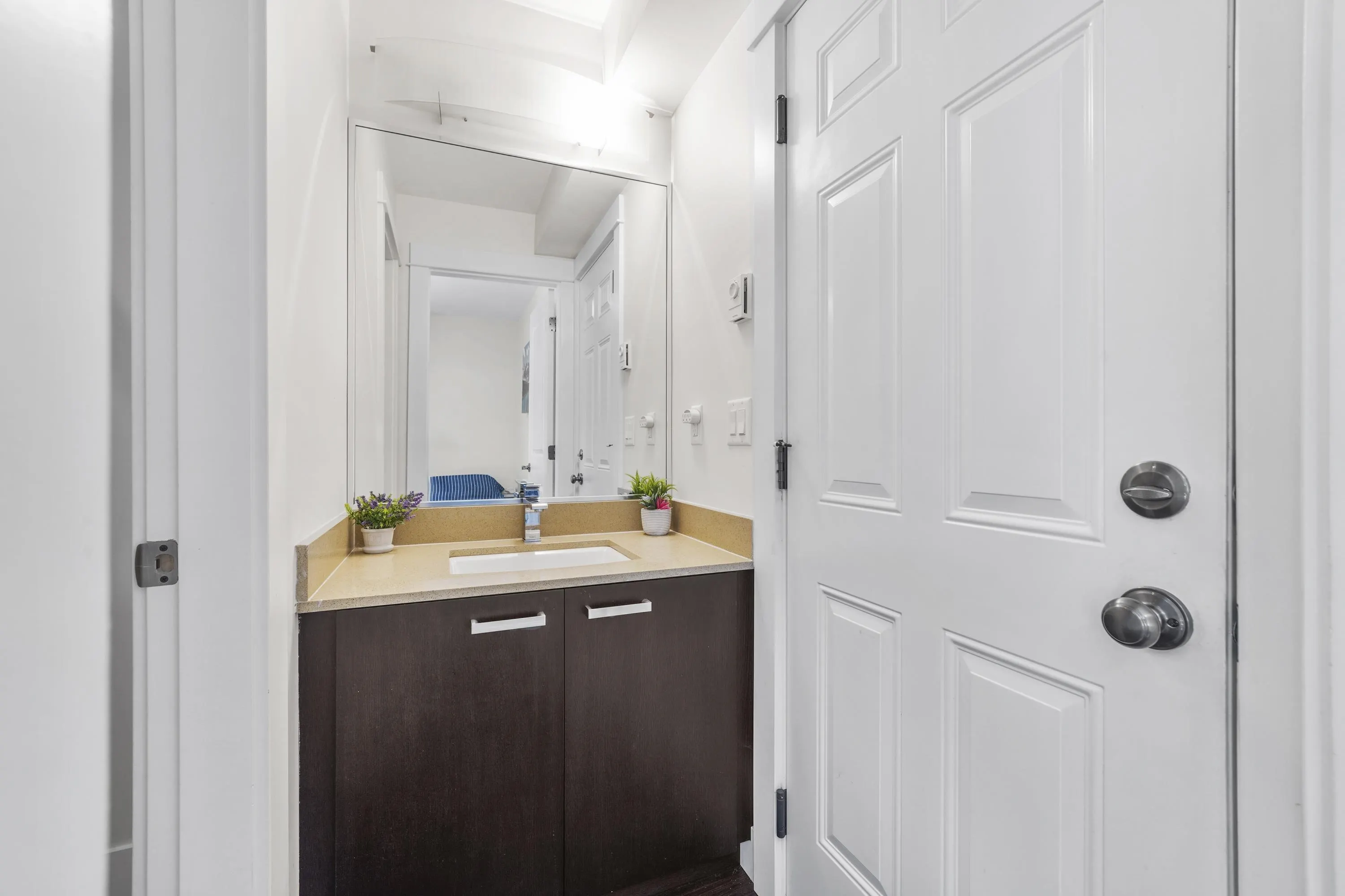 118 3382 Viewmount Drive