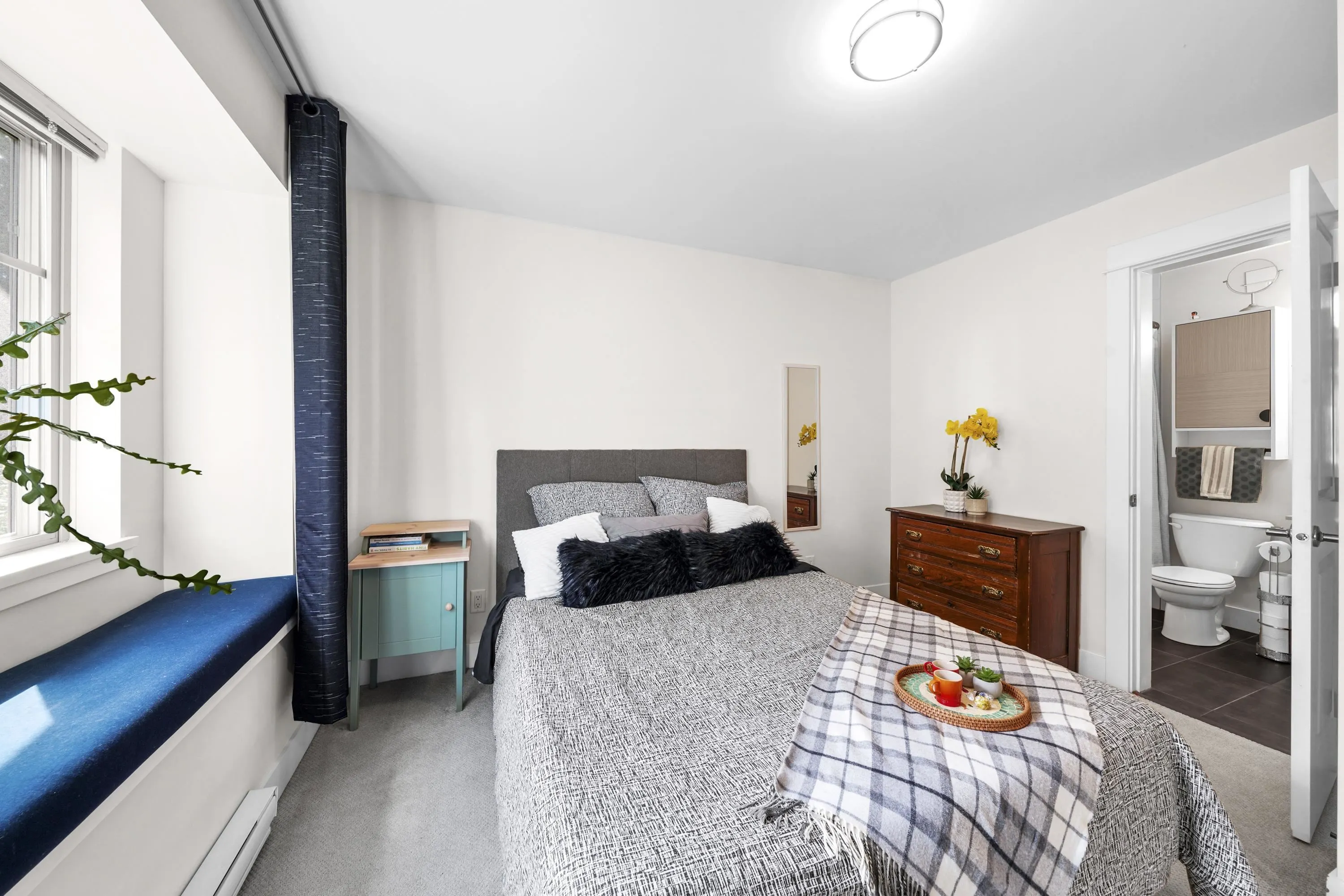 118 3382 Viewmount Drive