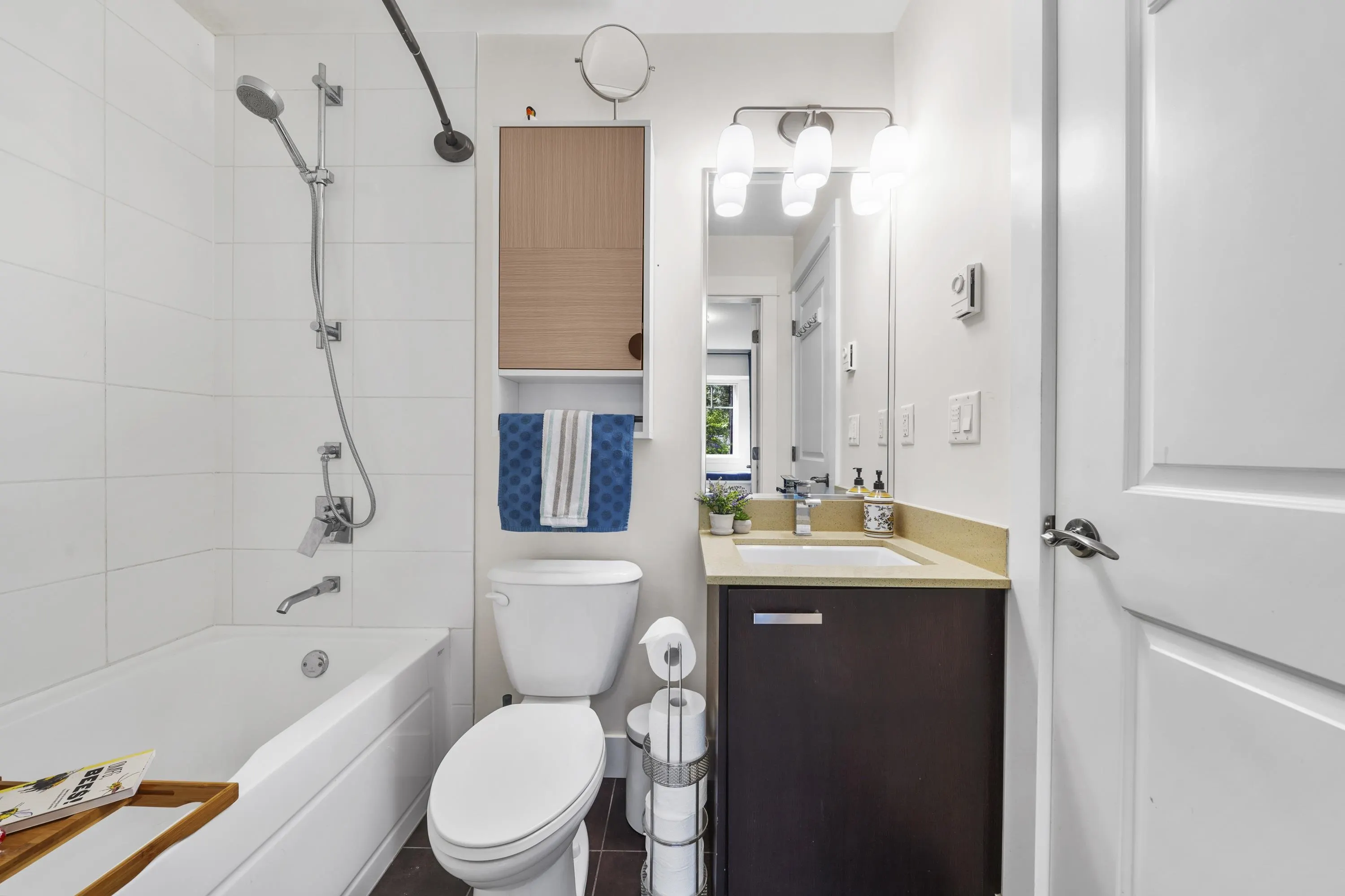 118 3382 Viewmount Drive