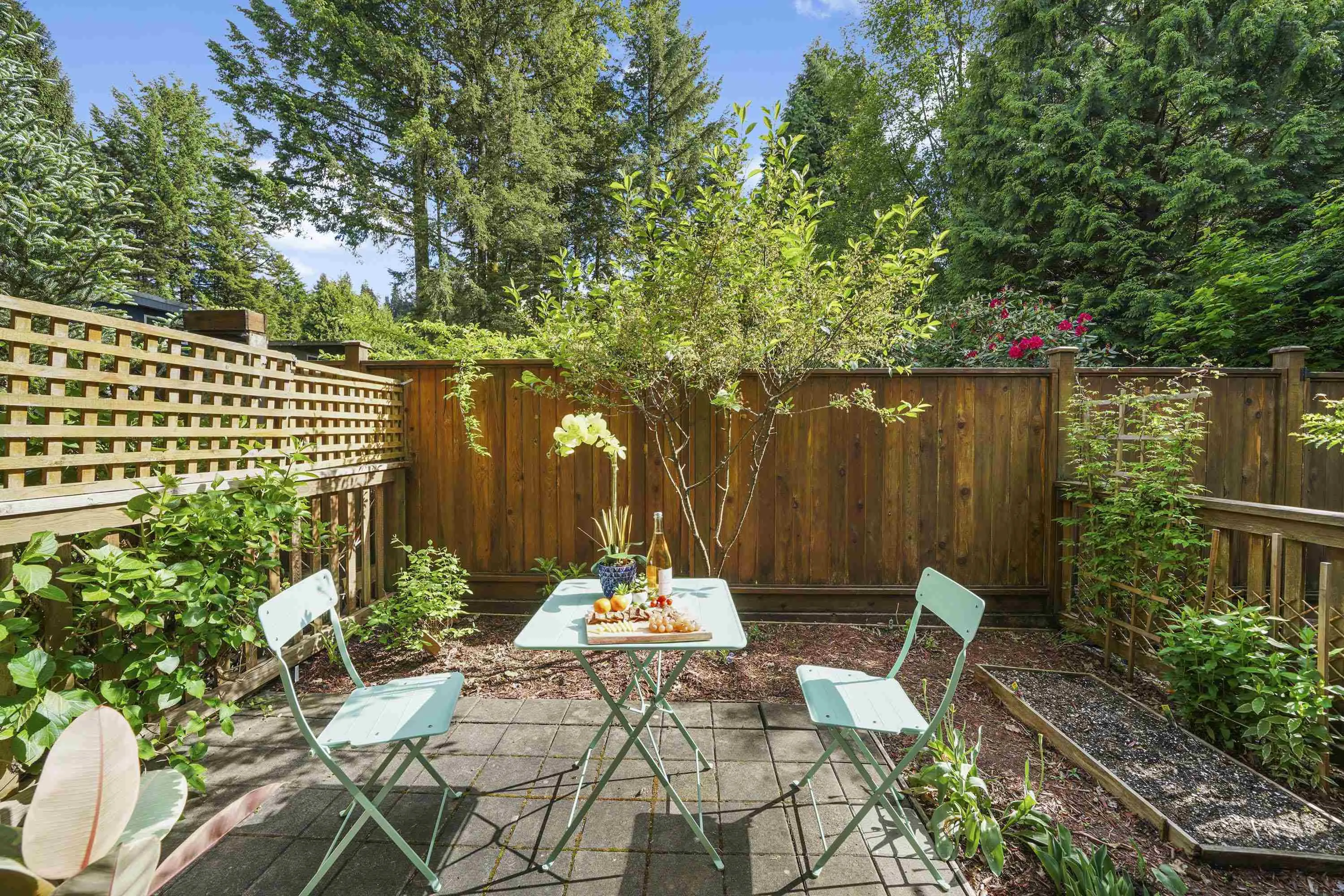 118 3382 Viewmount Drive