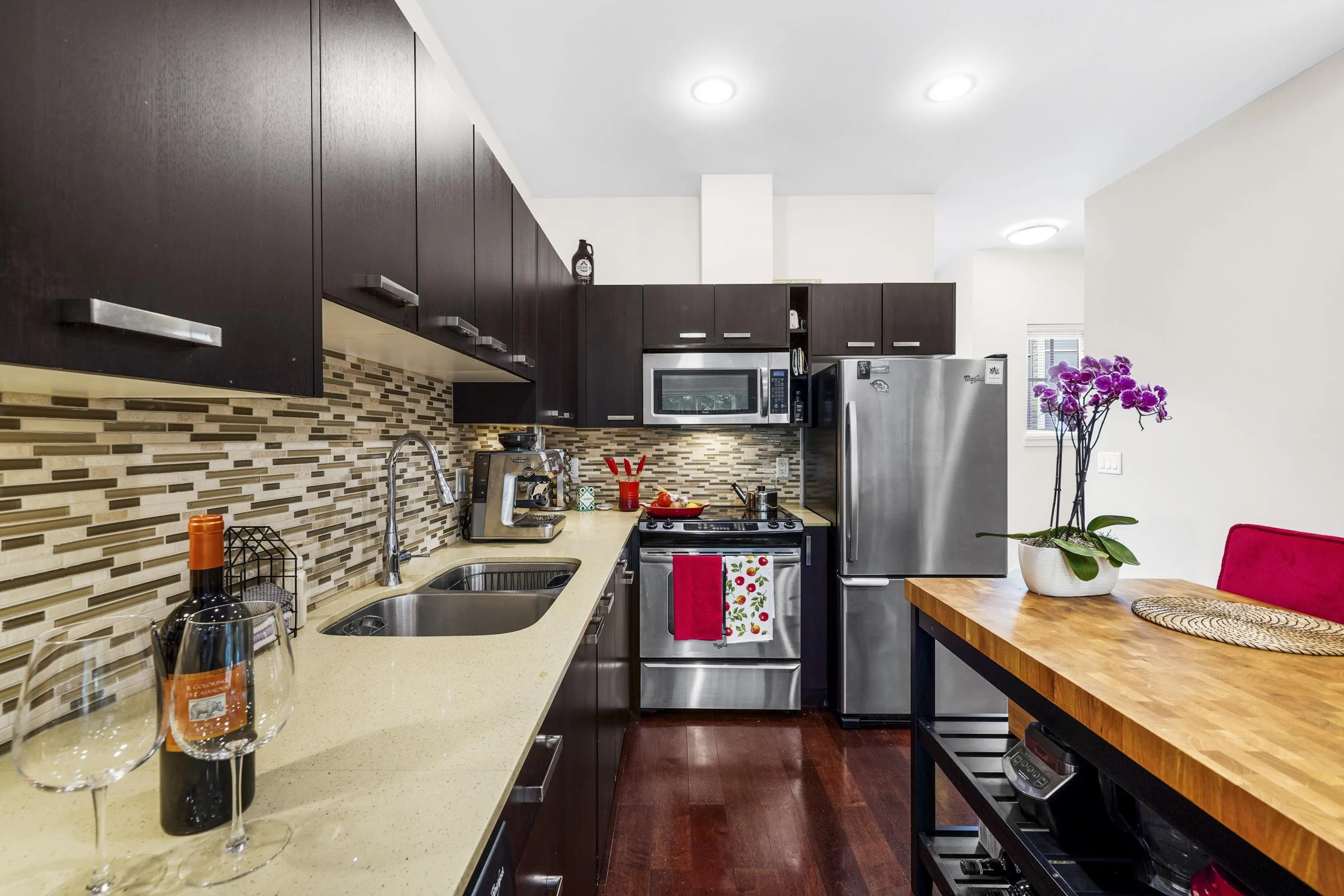 118 3382 Viewmount Drive