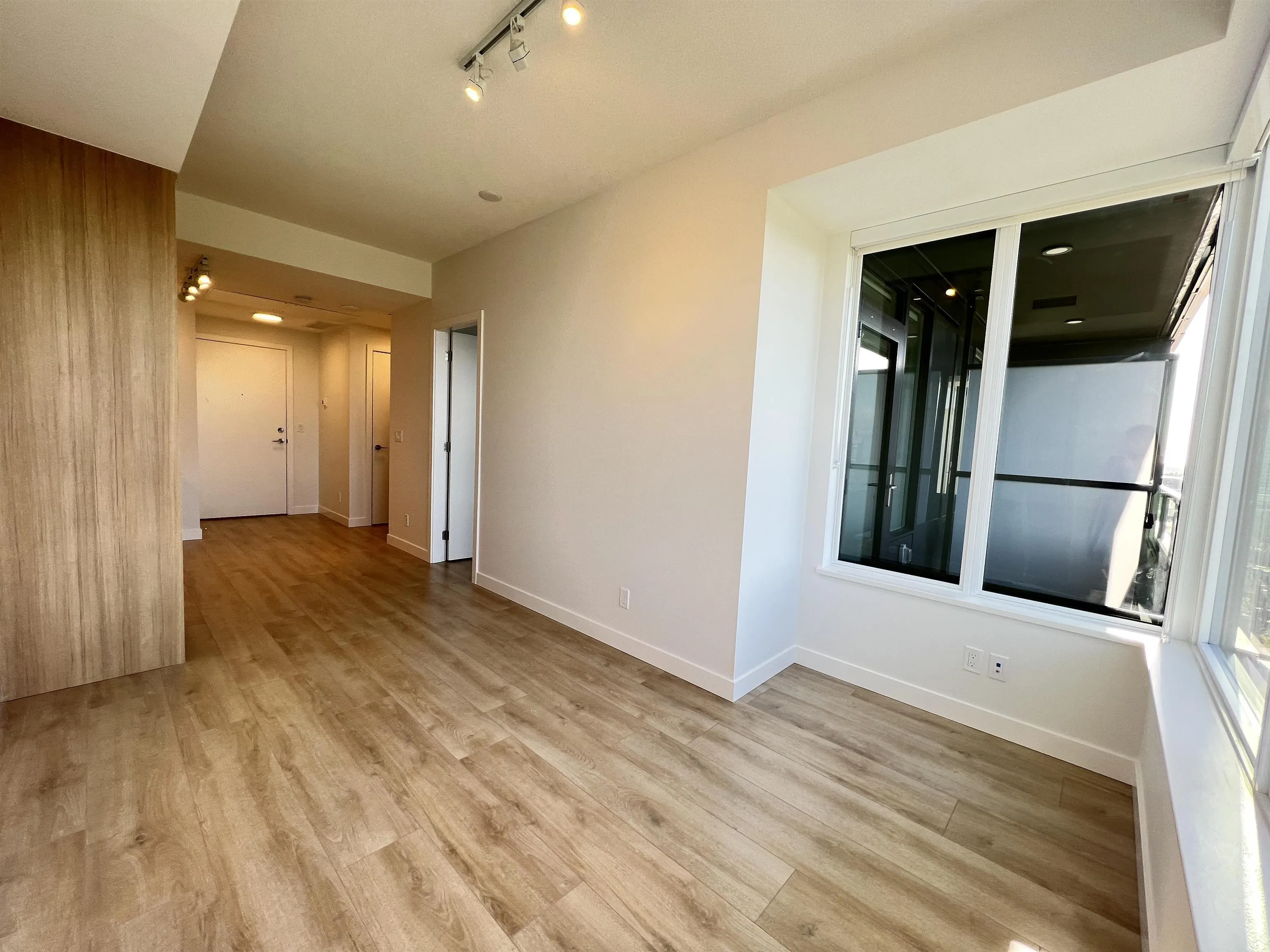 1606 10626 City Parkway Parkway