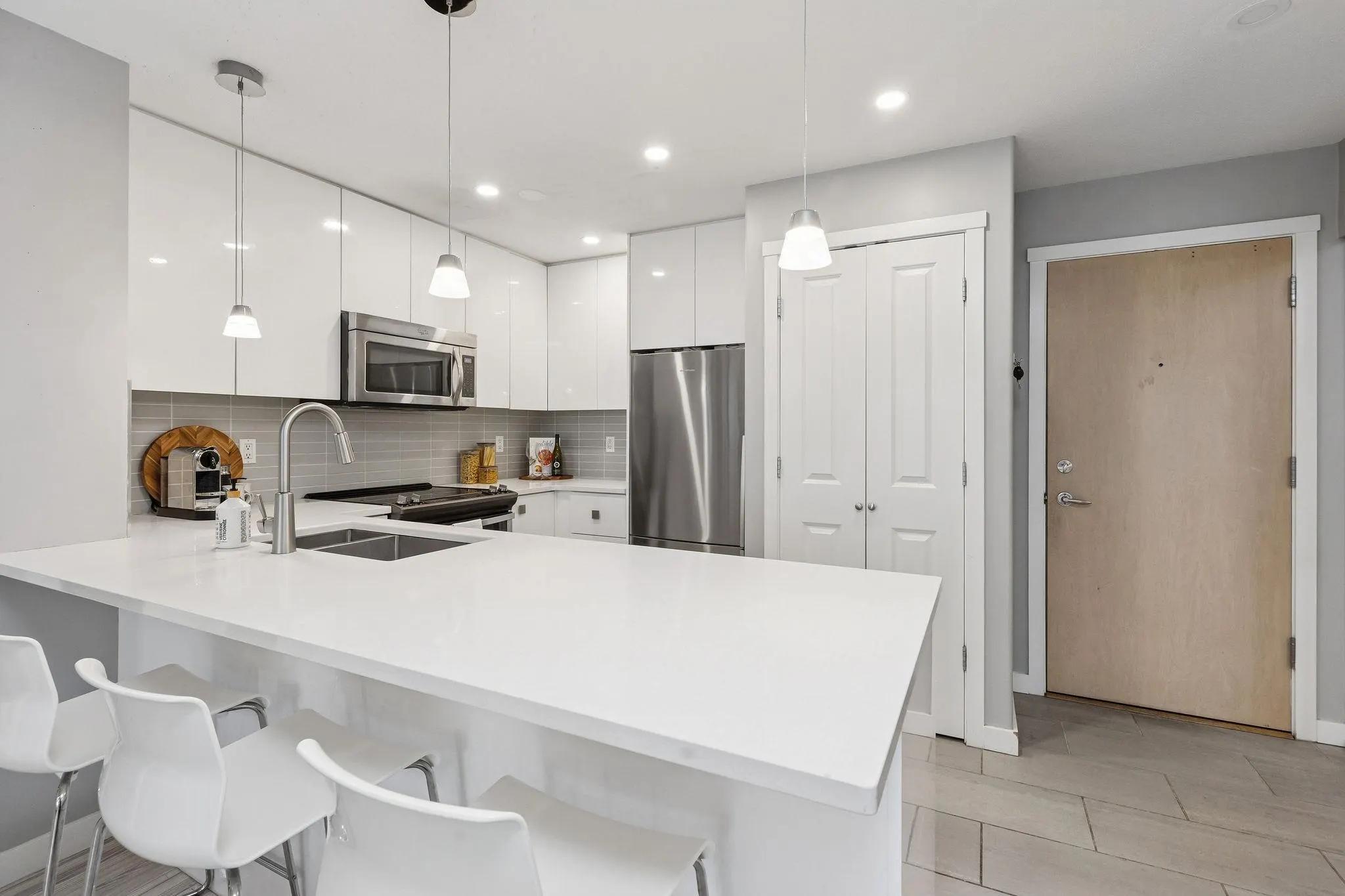 303 3142 St Johns Street