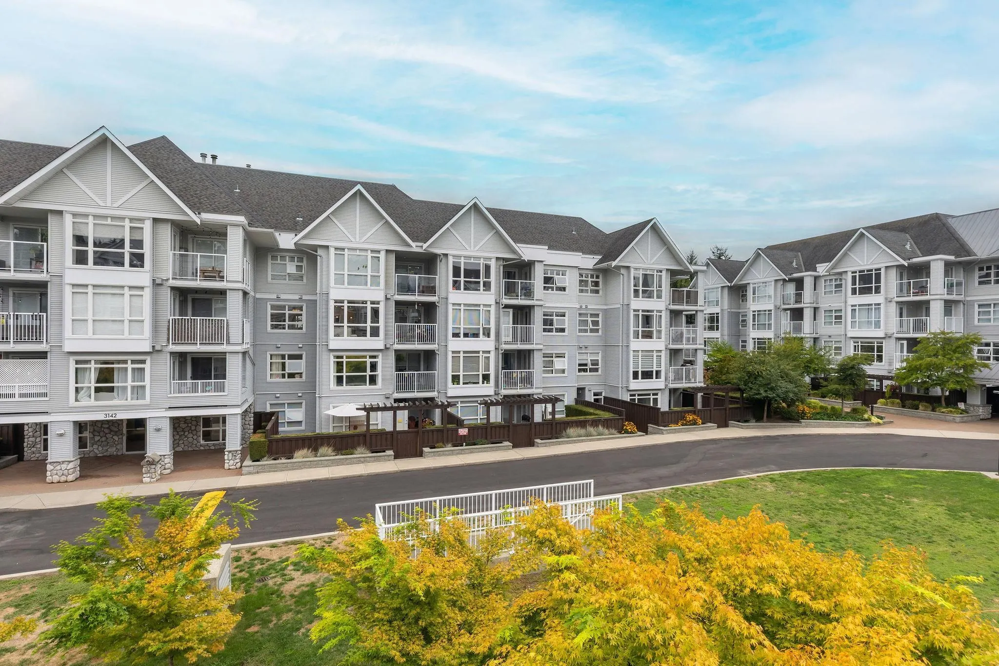 303 3142 St Johns Street