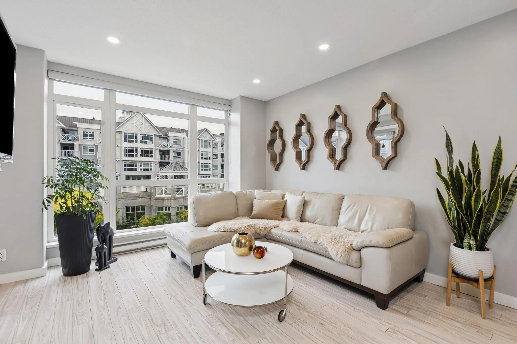 303 3142 St Johns Street