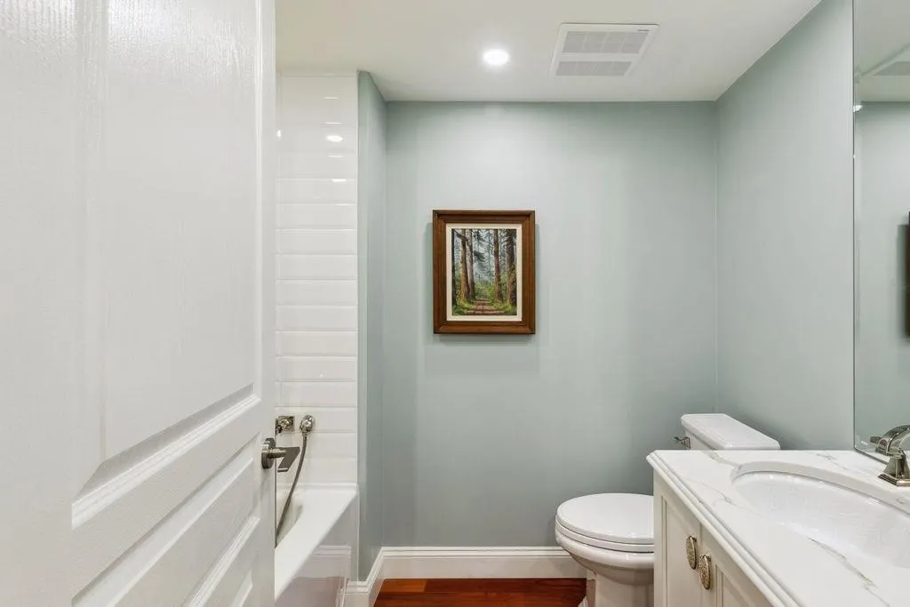 220 15210 Pacific Avenue