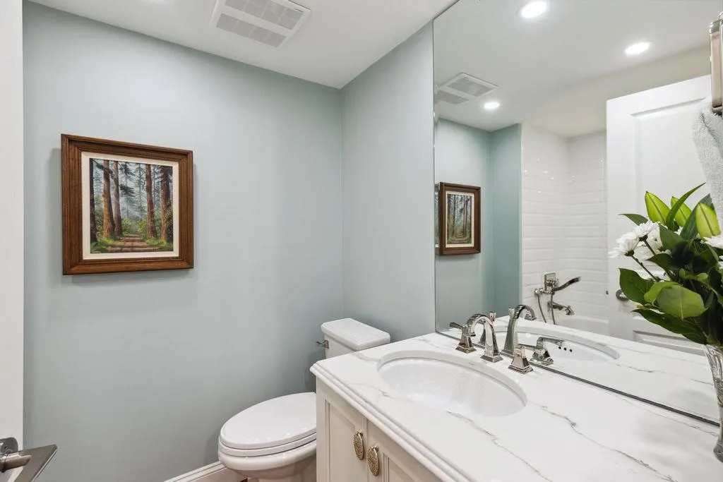 220 15210 Pacific Avenue