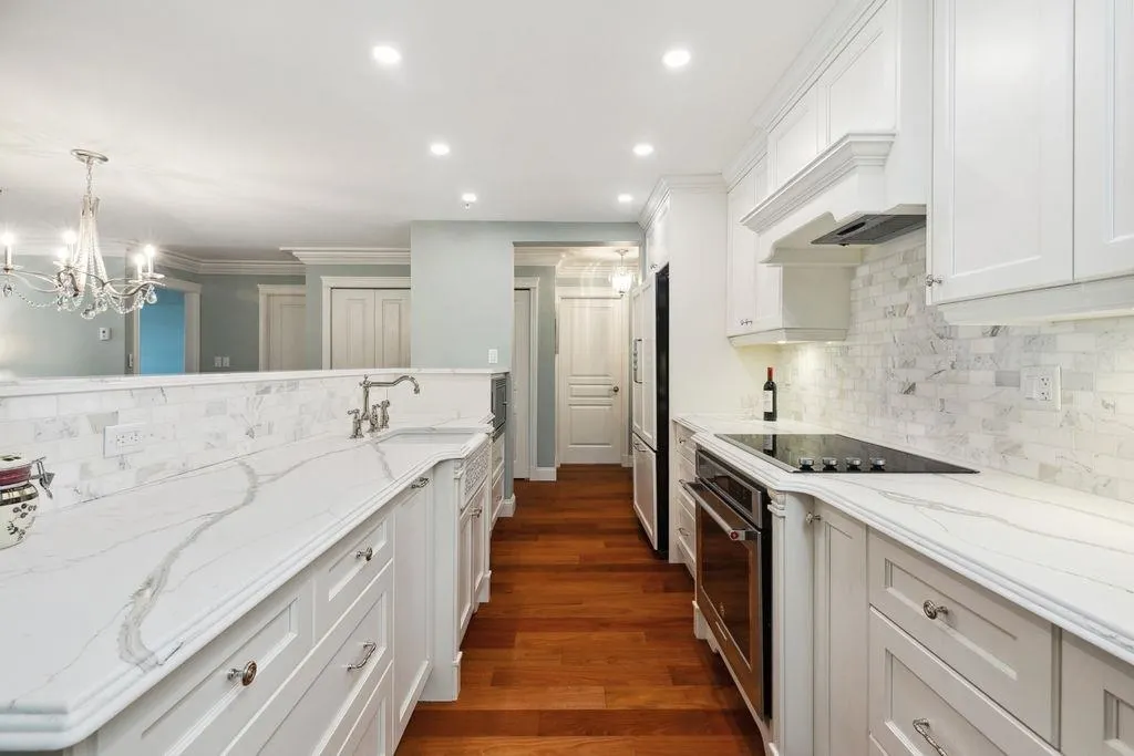 220 15210 Pacific Avenue