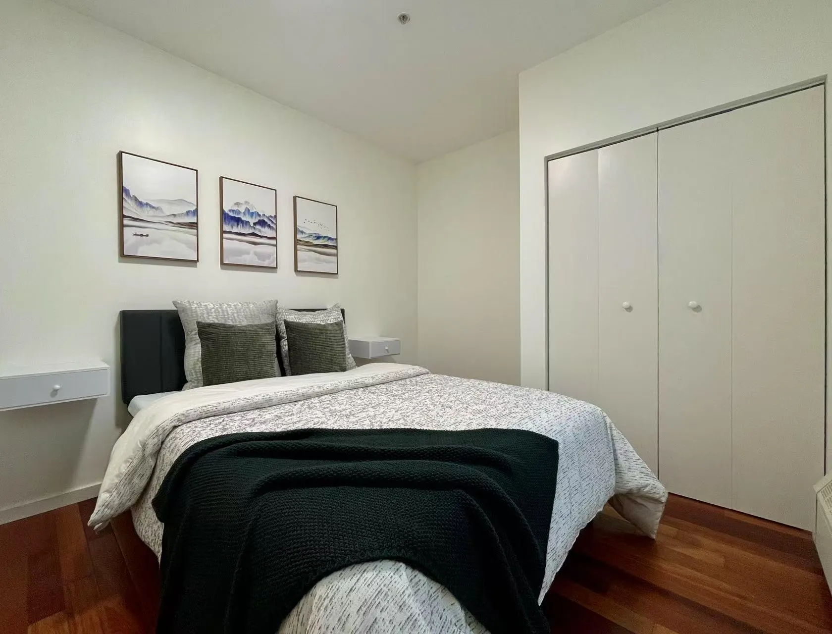 301 - PROMO 440 Richards Street