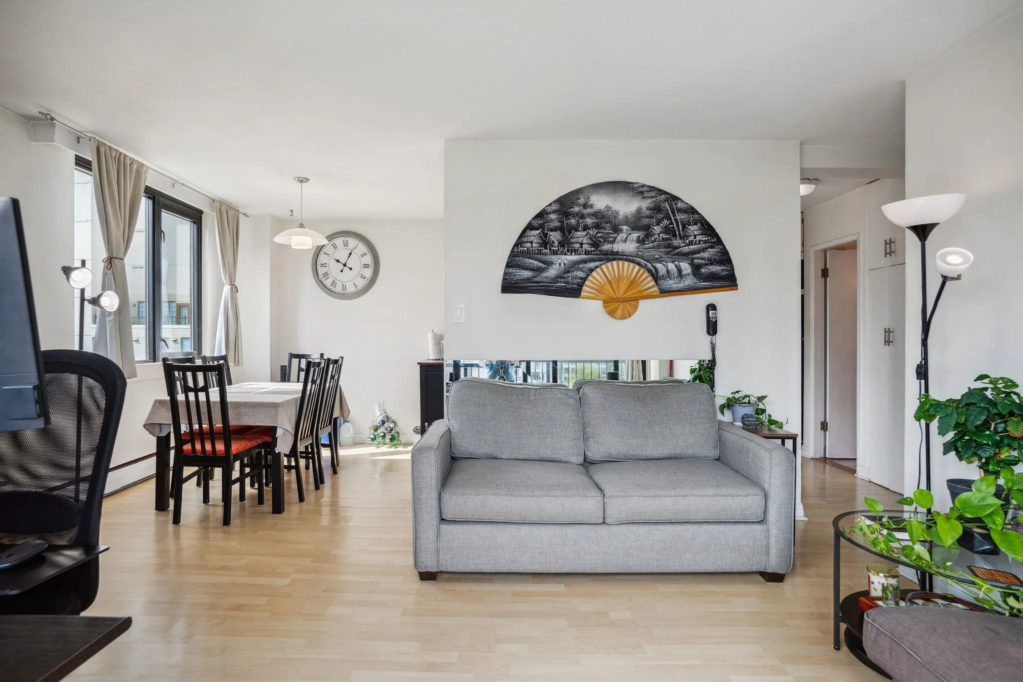 1204 1330 Harwood Street