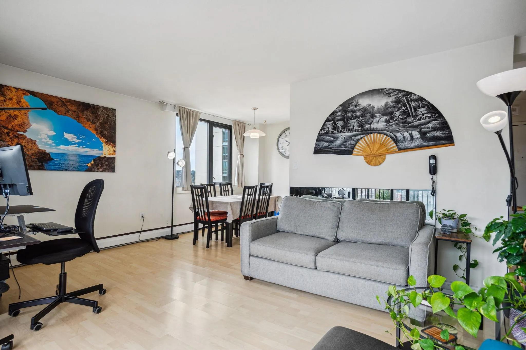 1204 1330 Harwood Street