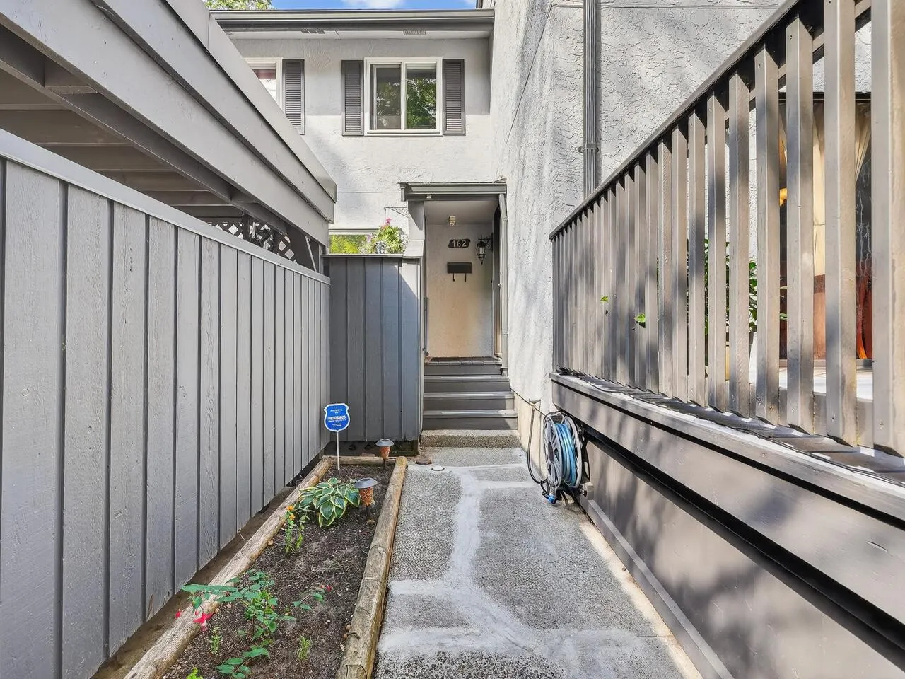 162 James Road