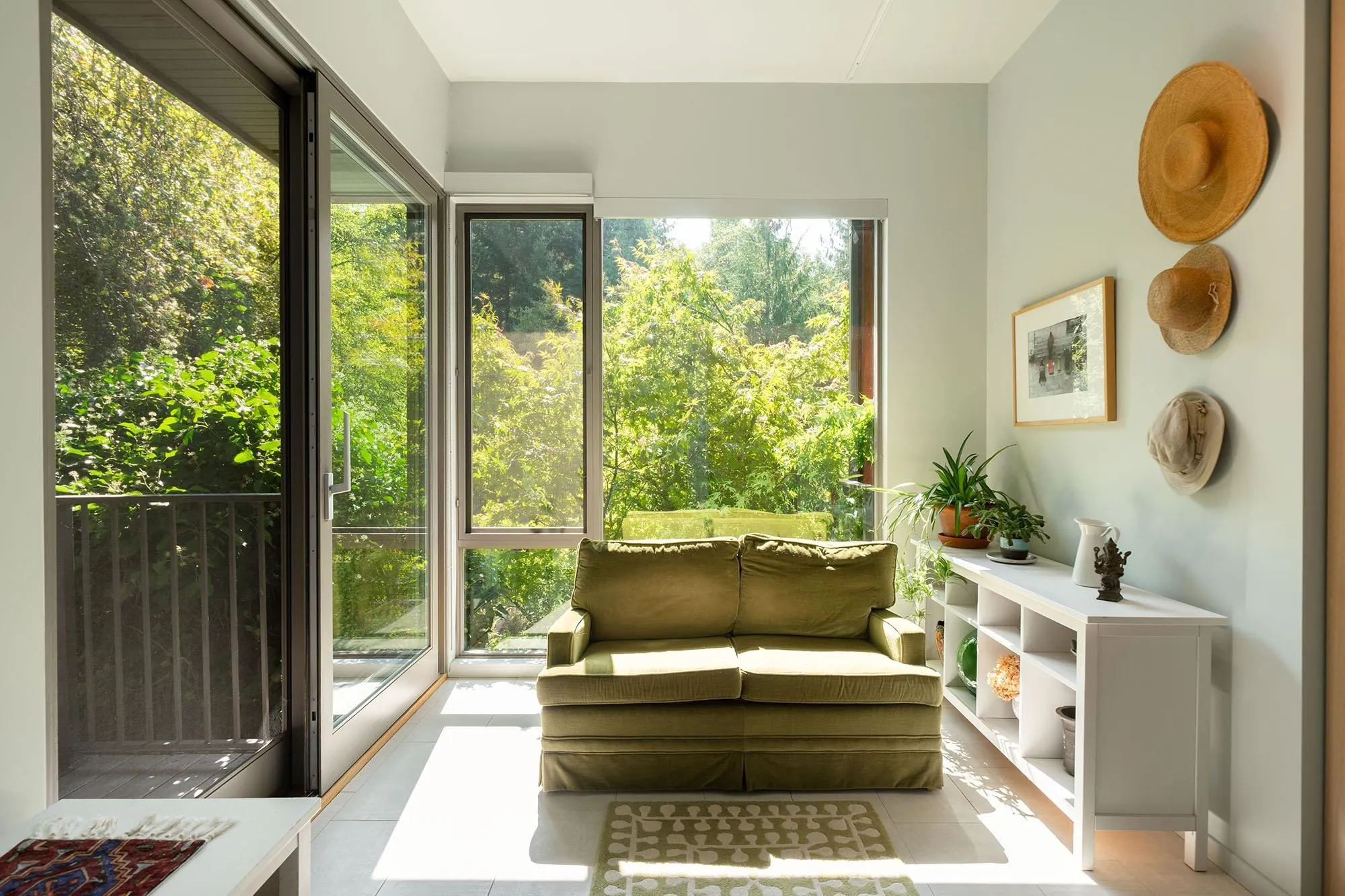 1754 Frances Walk