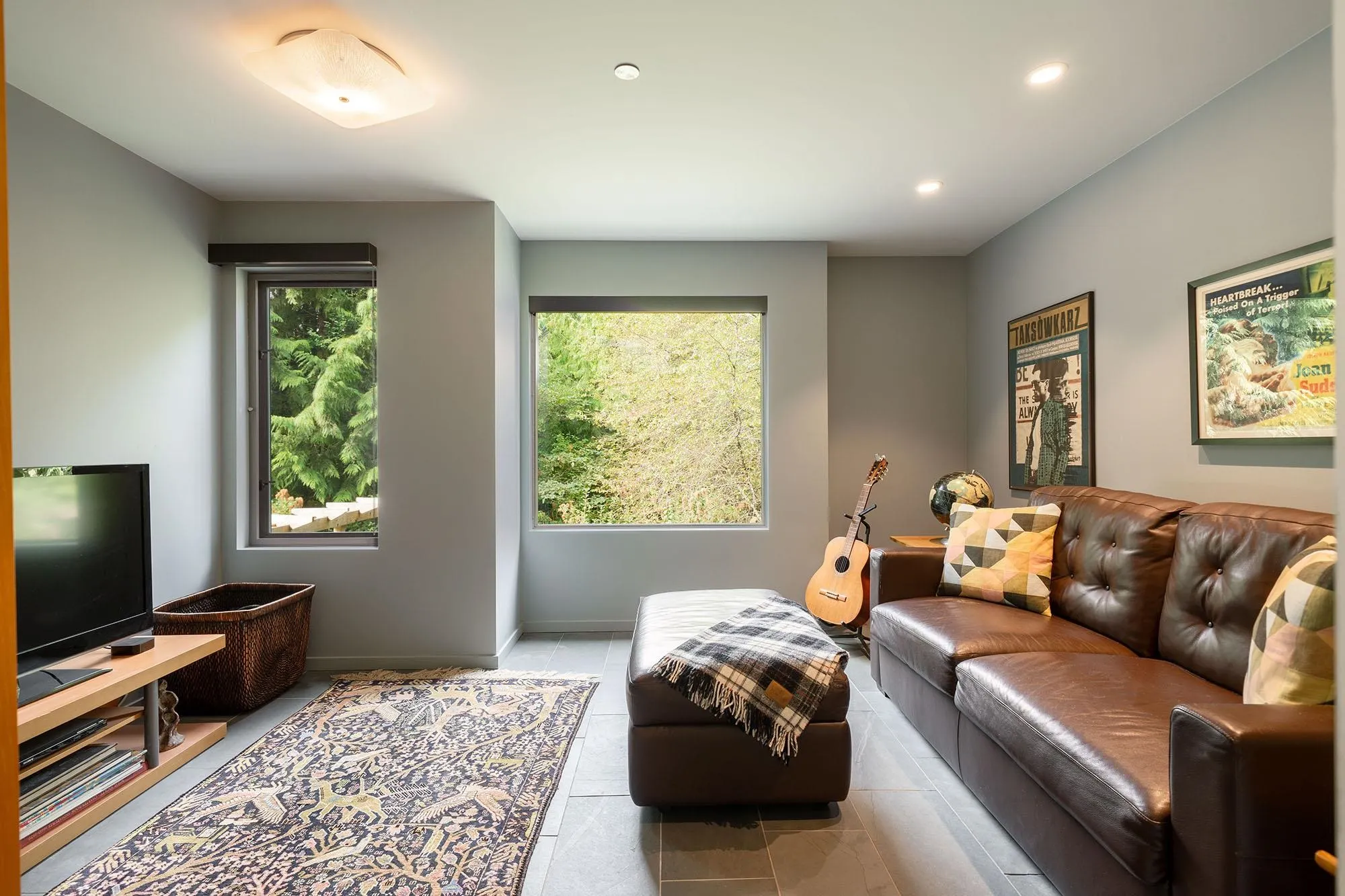 1754 Frances Walk