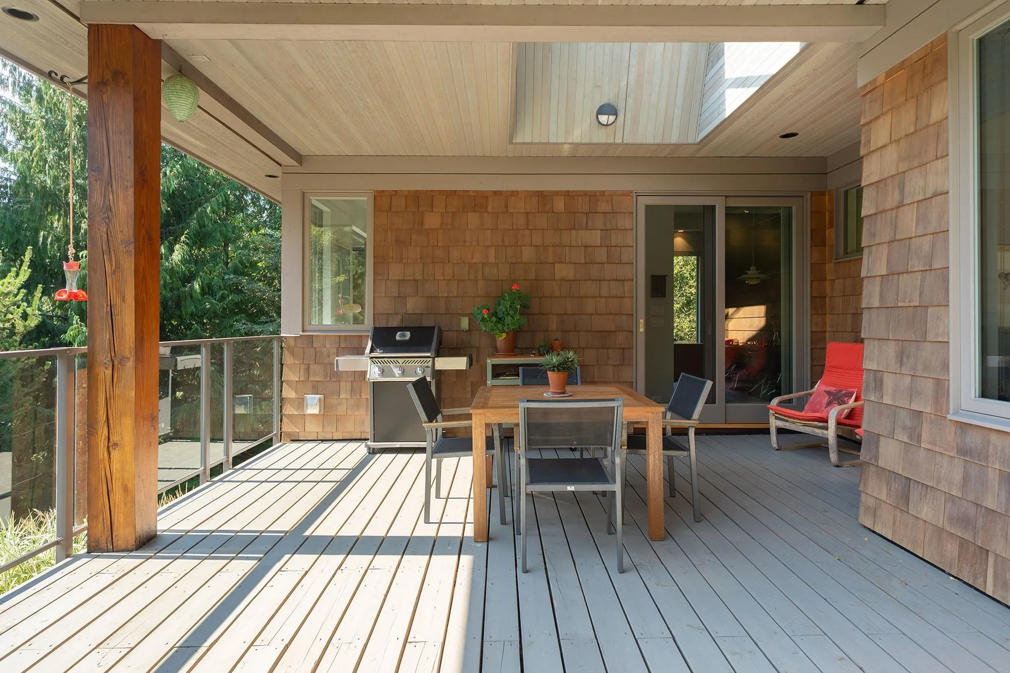1754 Frances Walk