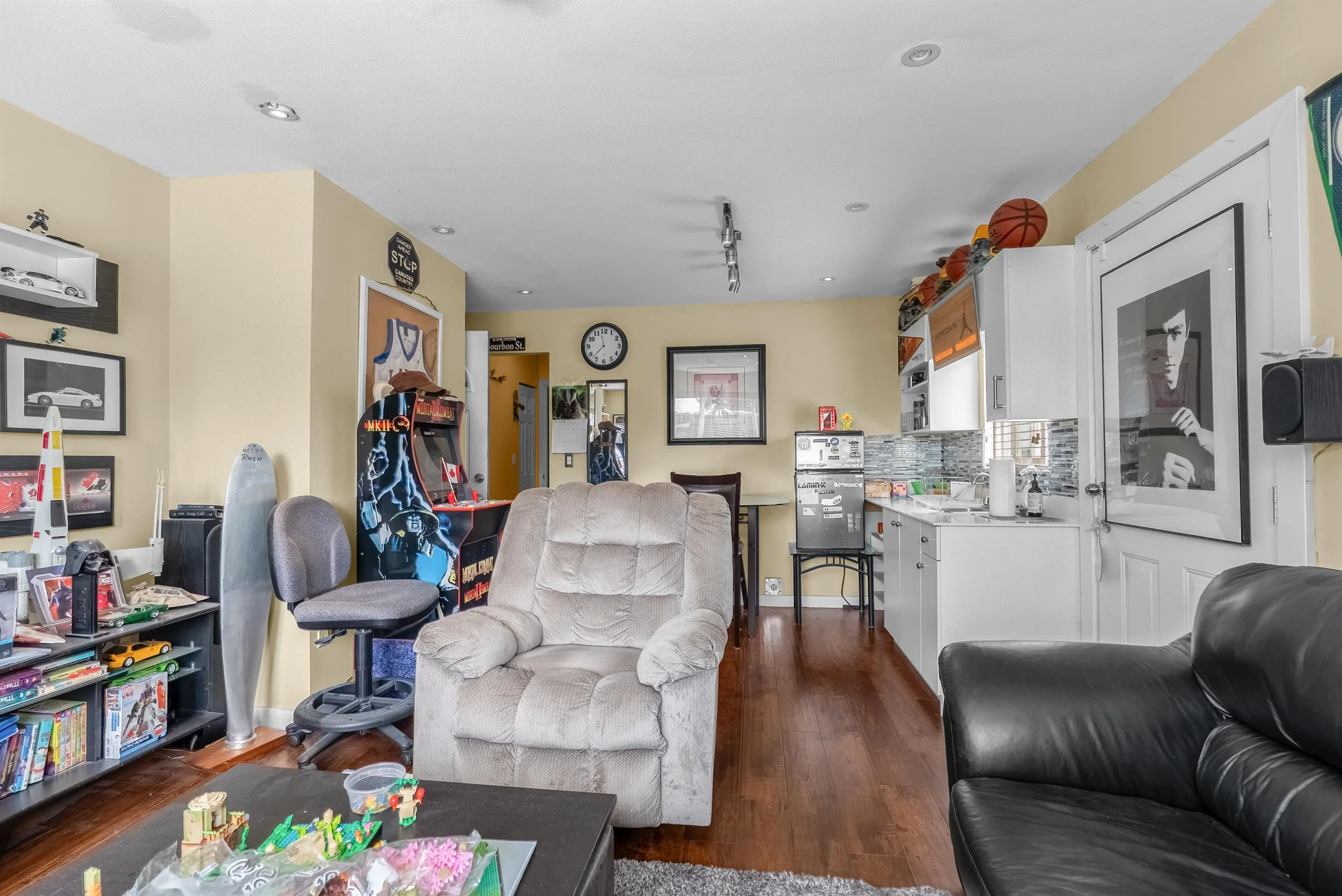 14075 110a Avenue
