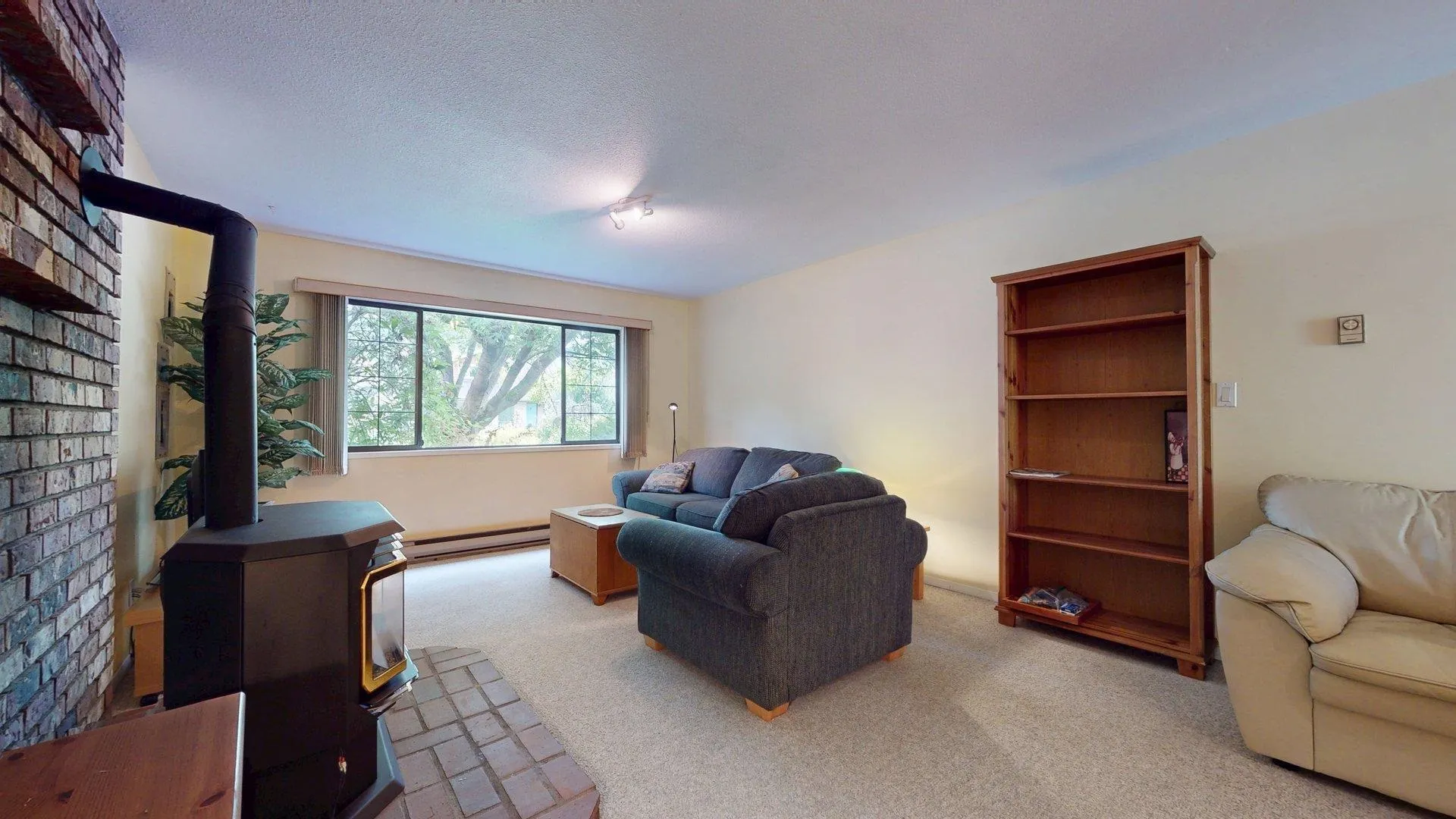 41343 Kingswood Road