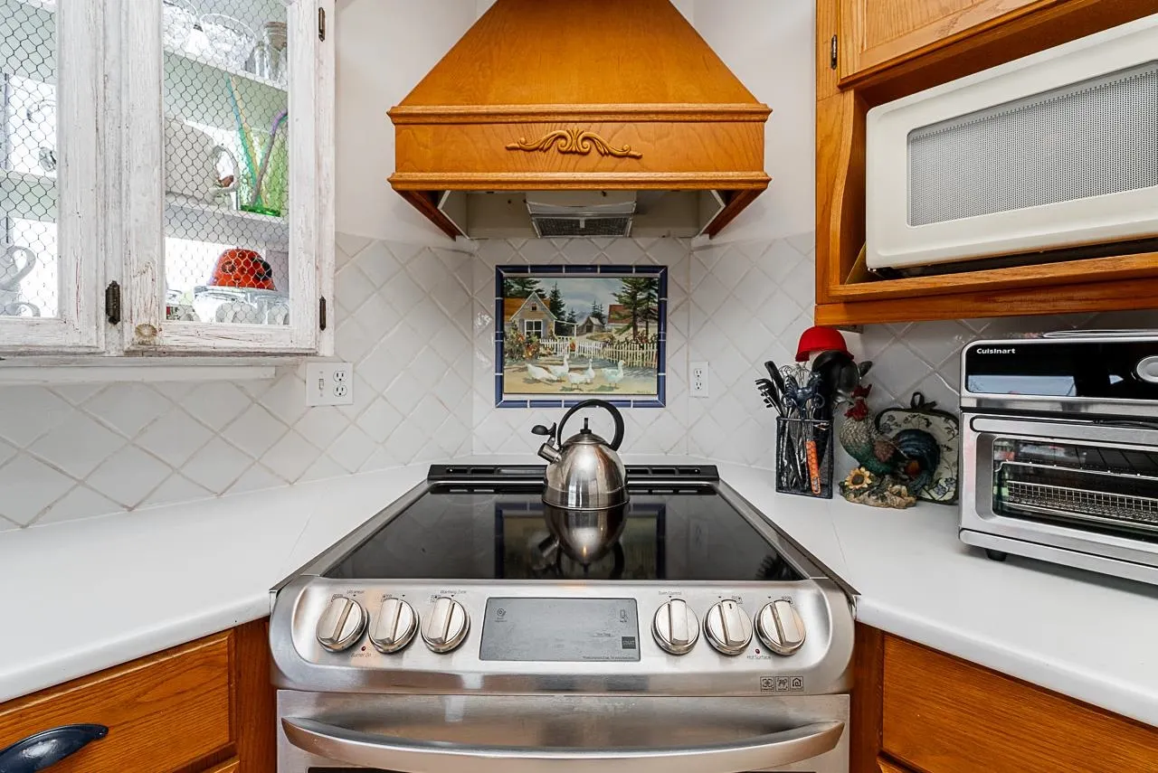 7652 Sapphire Drive