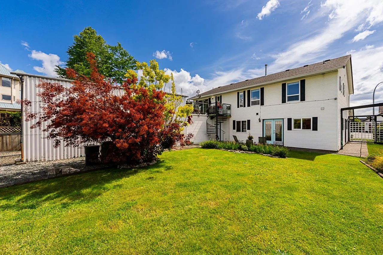 7652 Sapphire Drive