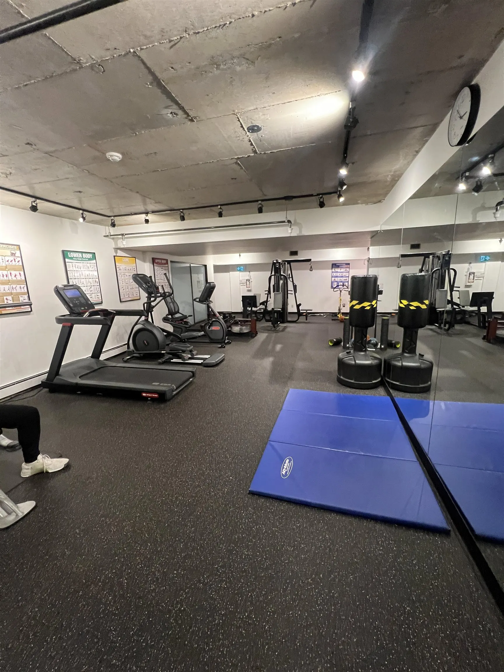 319 1500 Pendrell Street