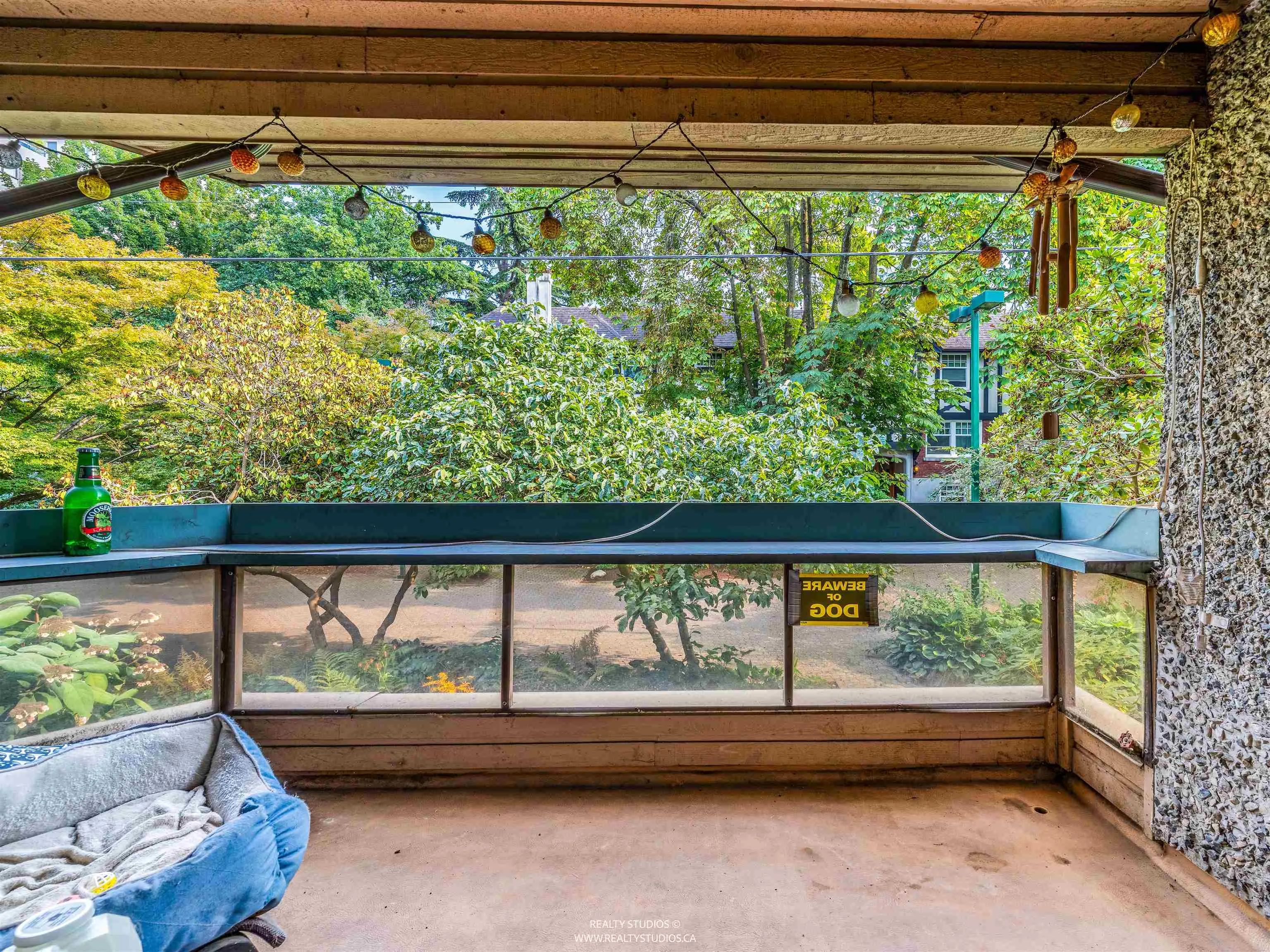 319 1500 Pendrell Street