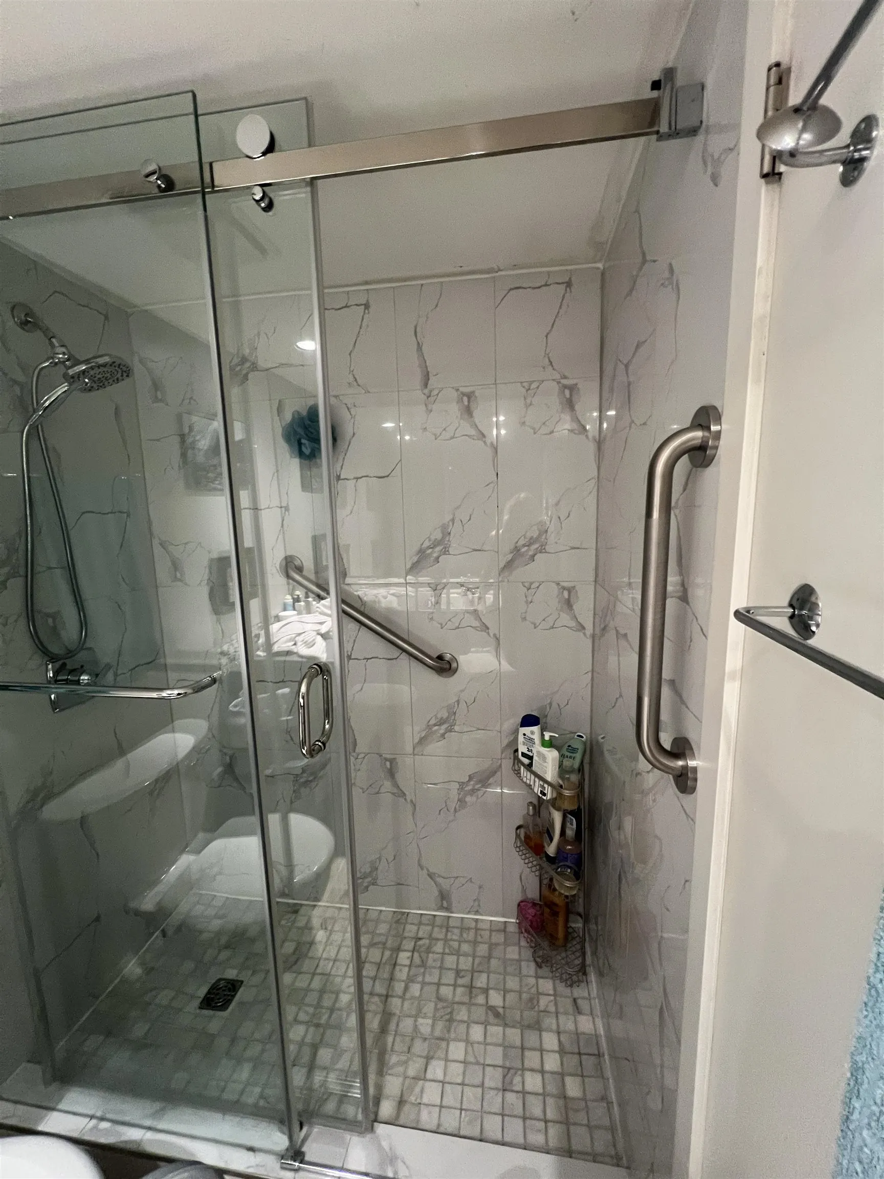 319 1500 Pendrell Street