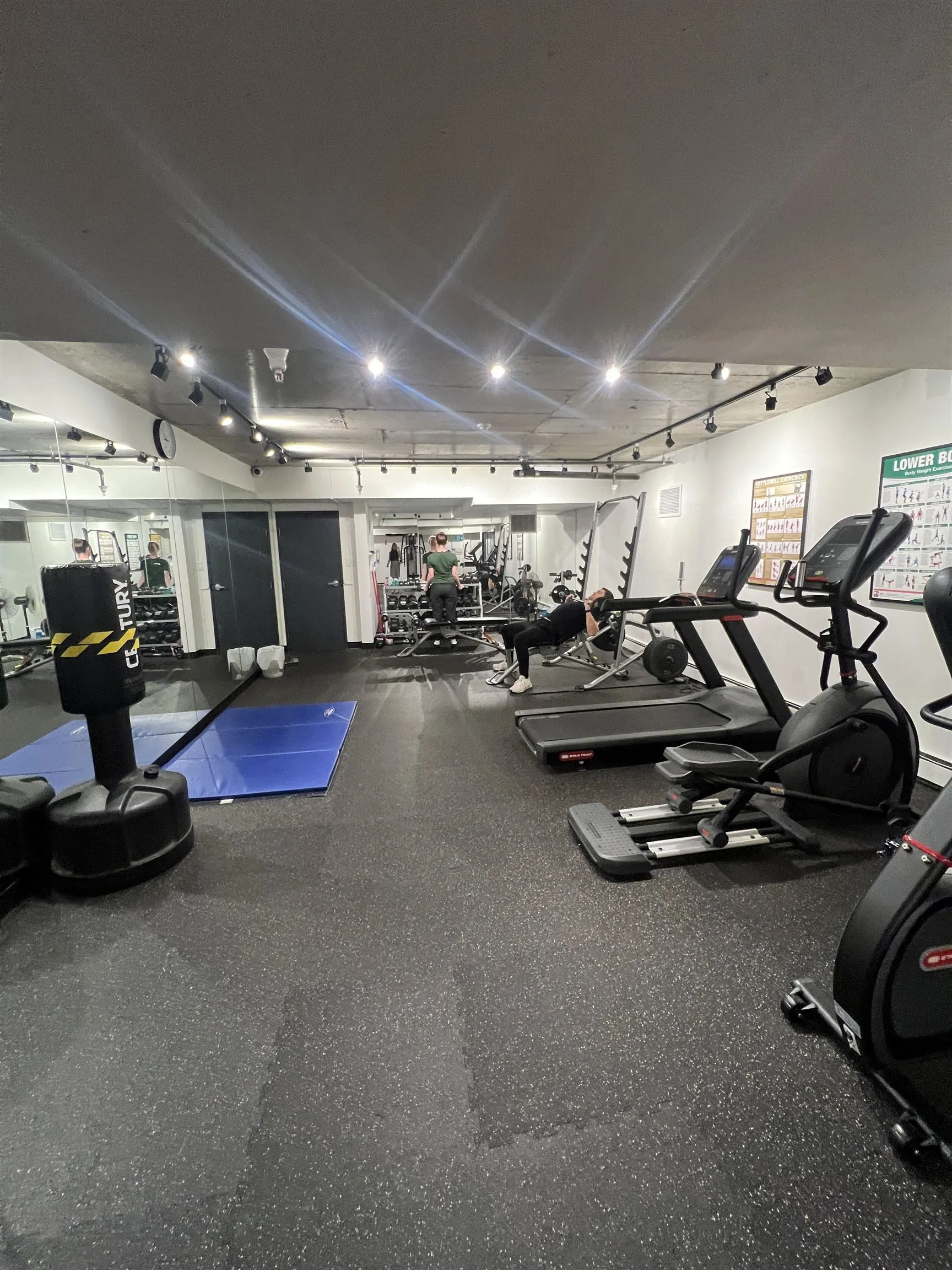 319 1500 Pendrell Street