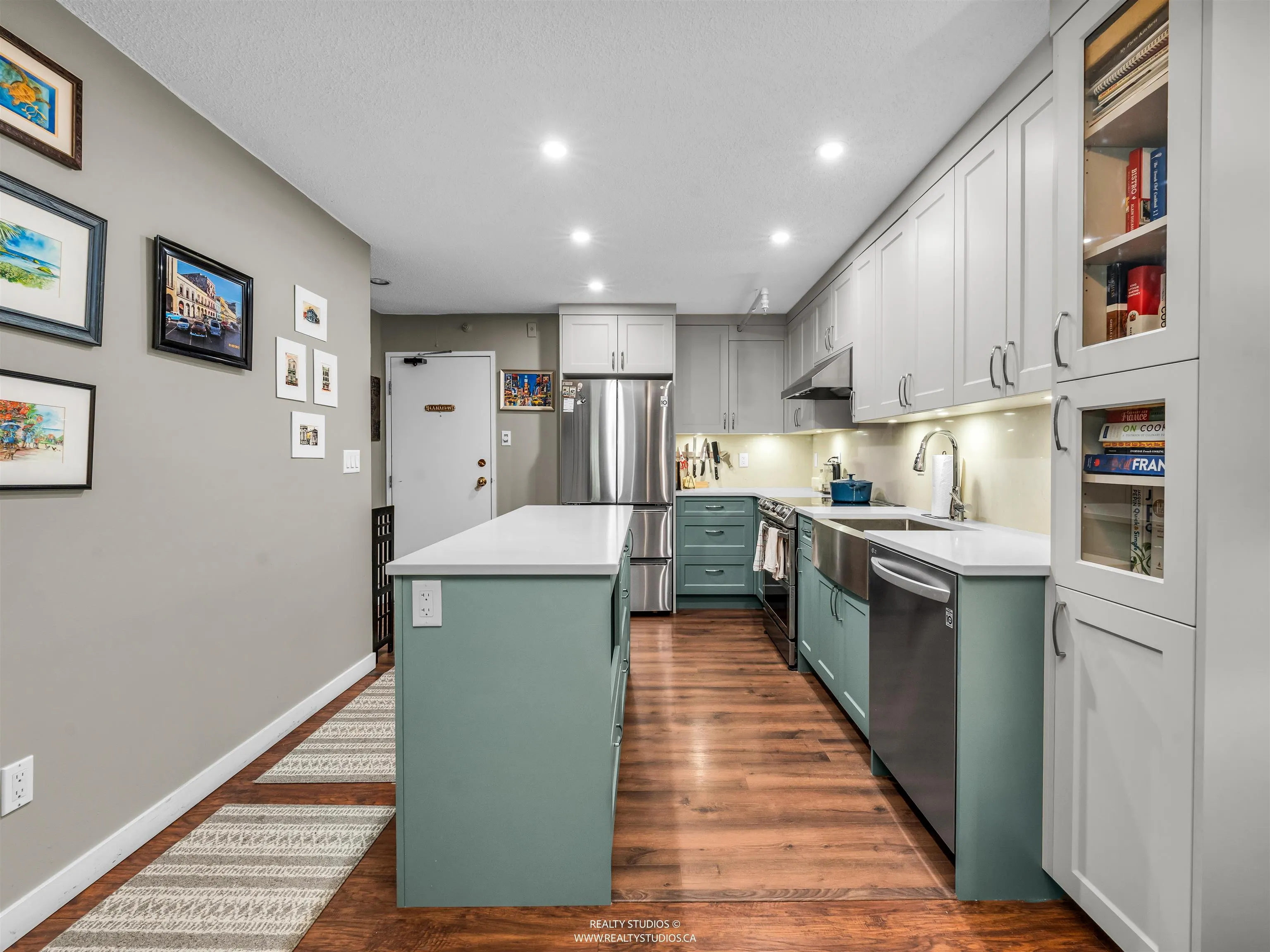 319 1500 Pendrell Street