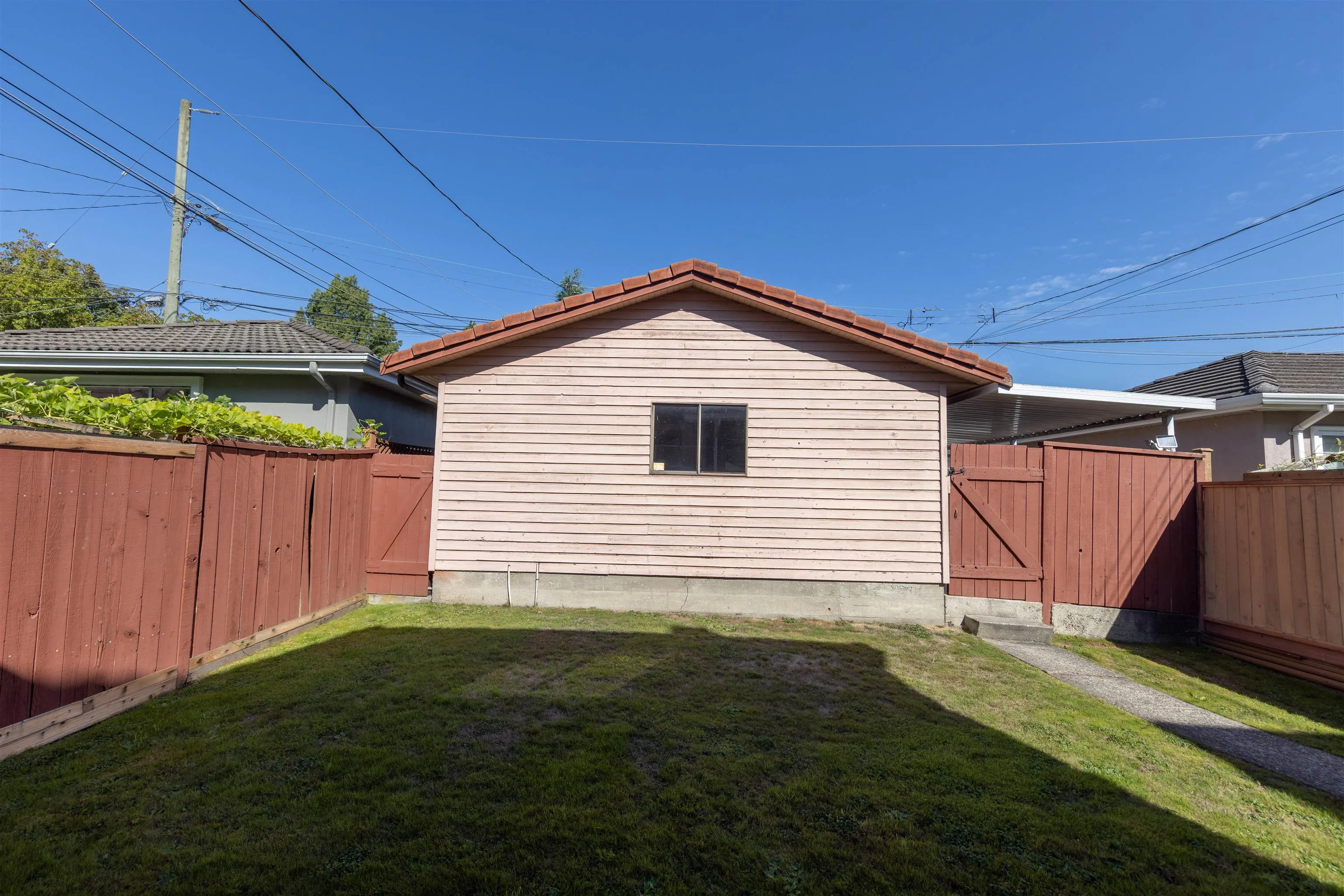 879 W 62nd Avenue