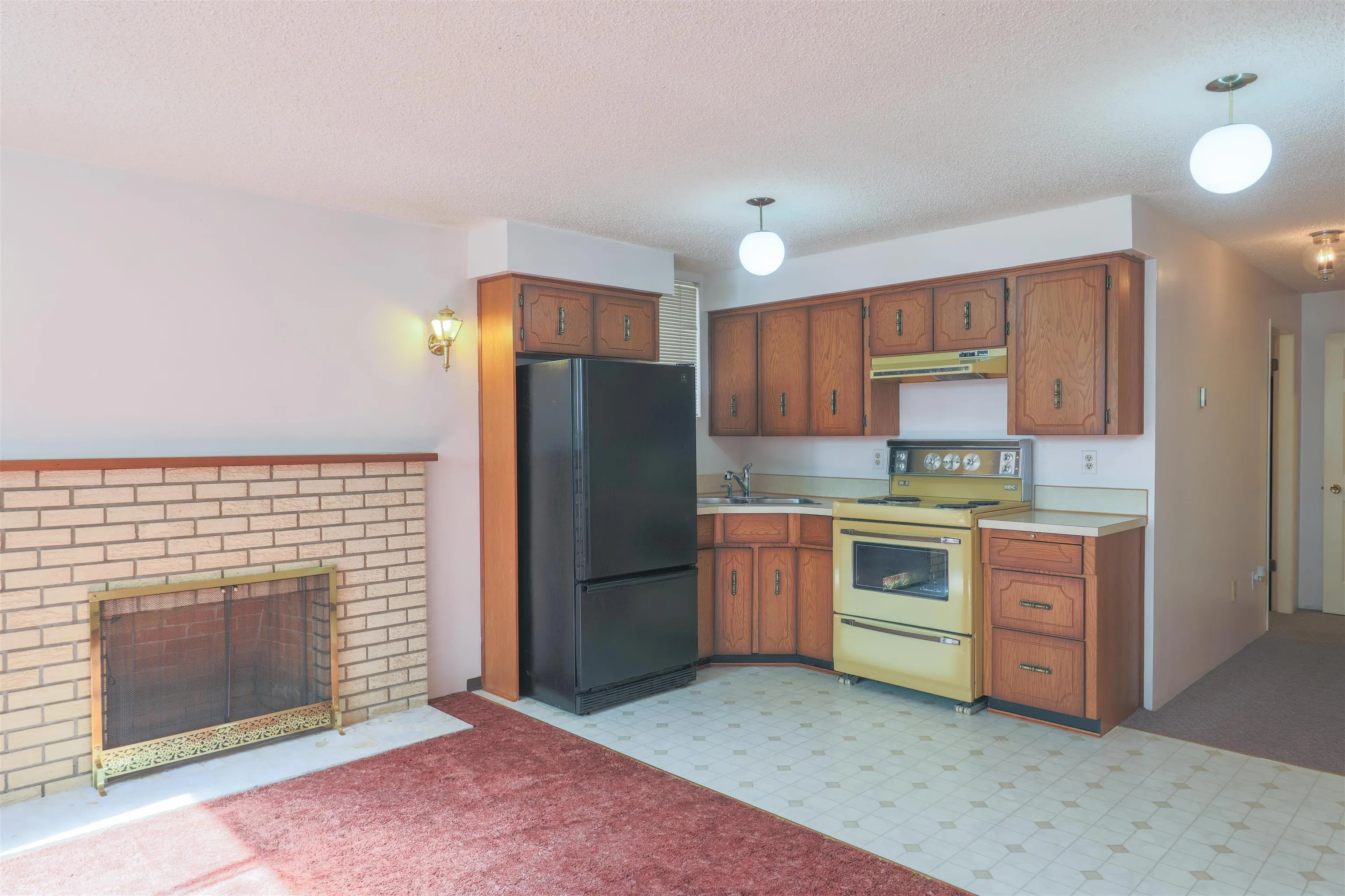 879 W 62nd Avenue