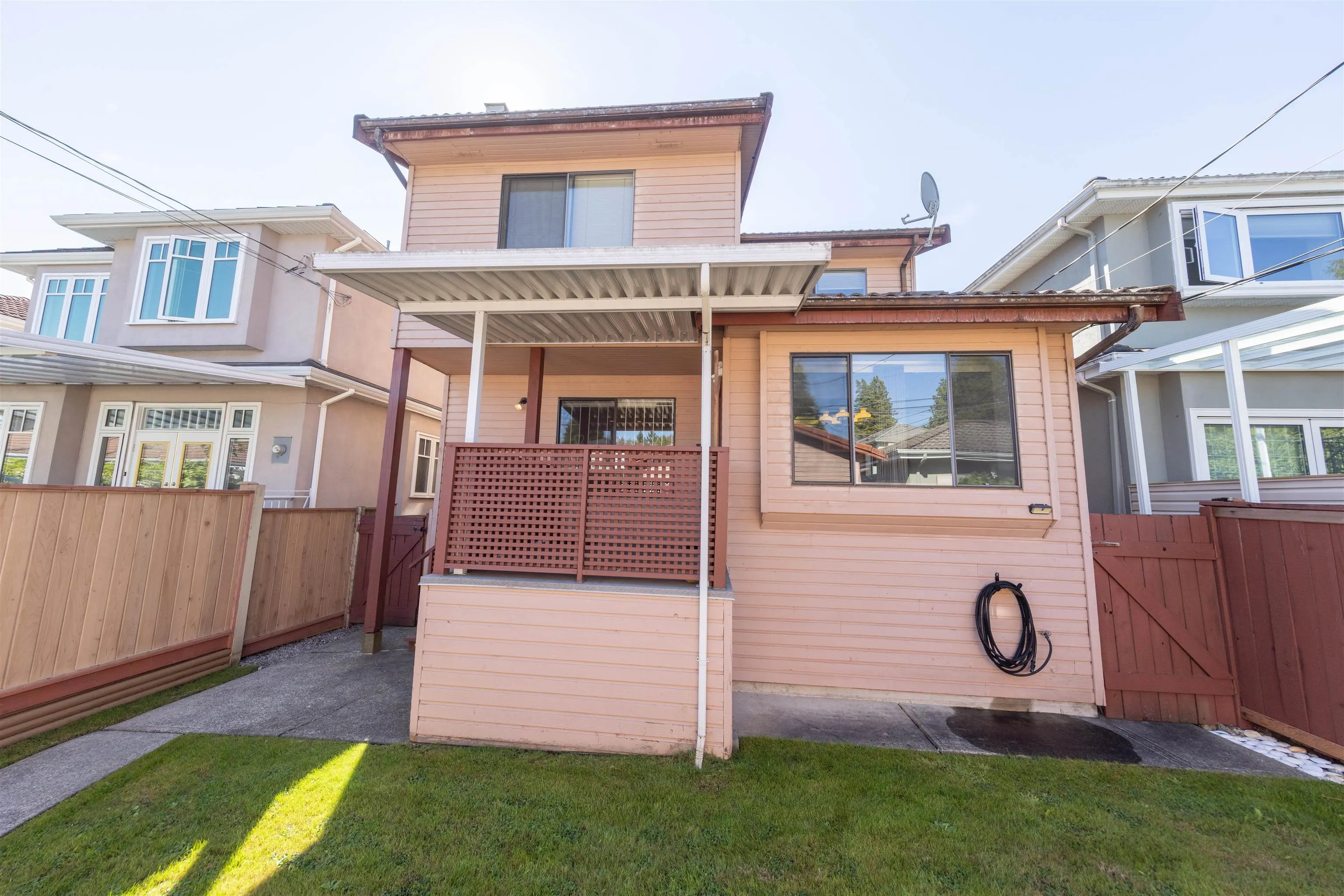 879 W 62nd Avenue