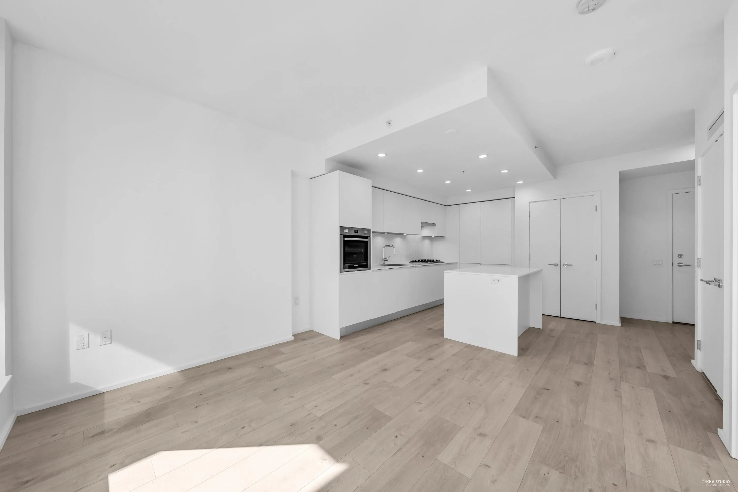 804 3833 Evergreen Place