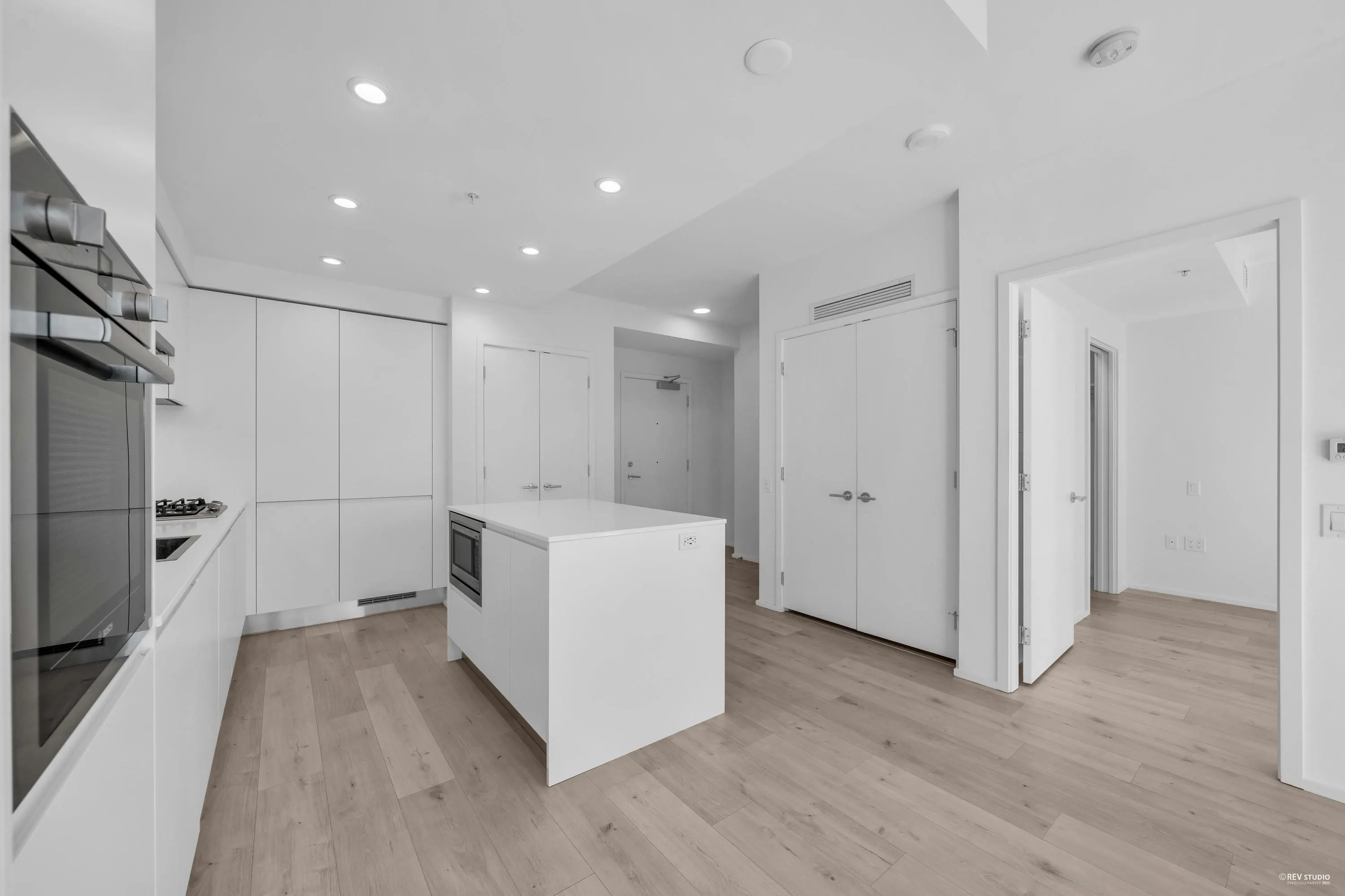 804 3833 Evergreen Place