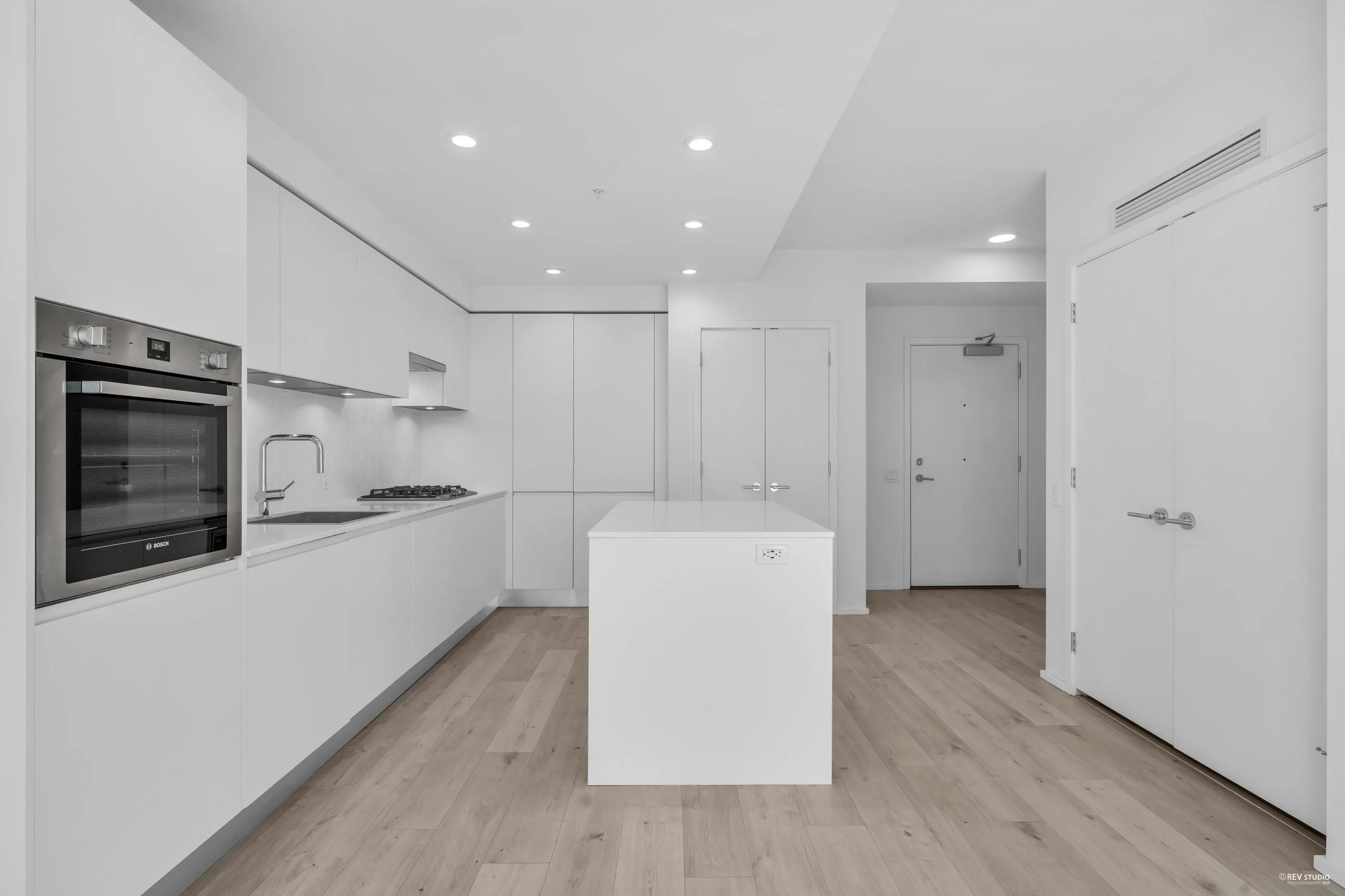 804 3833 Evergreen Place