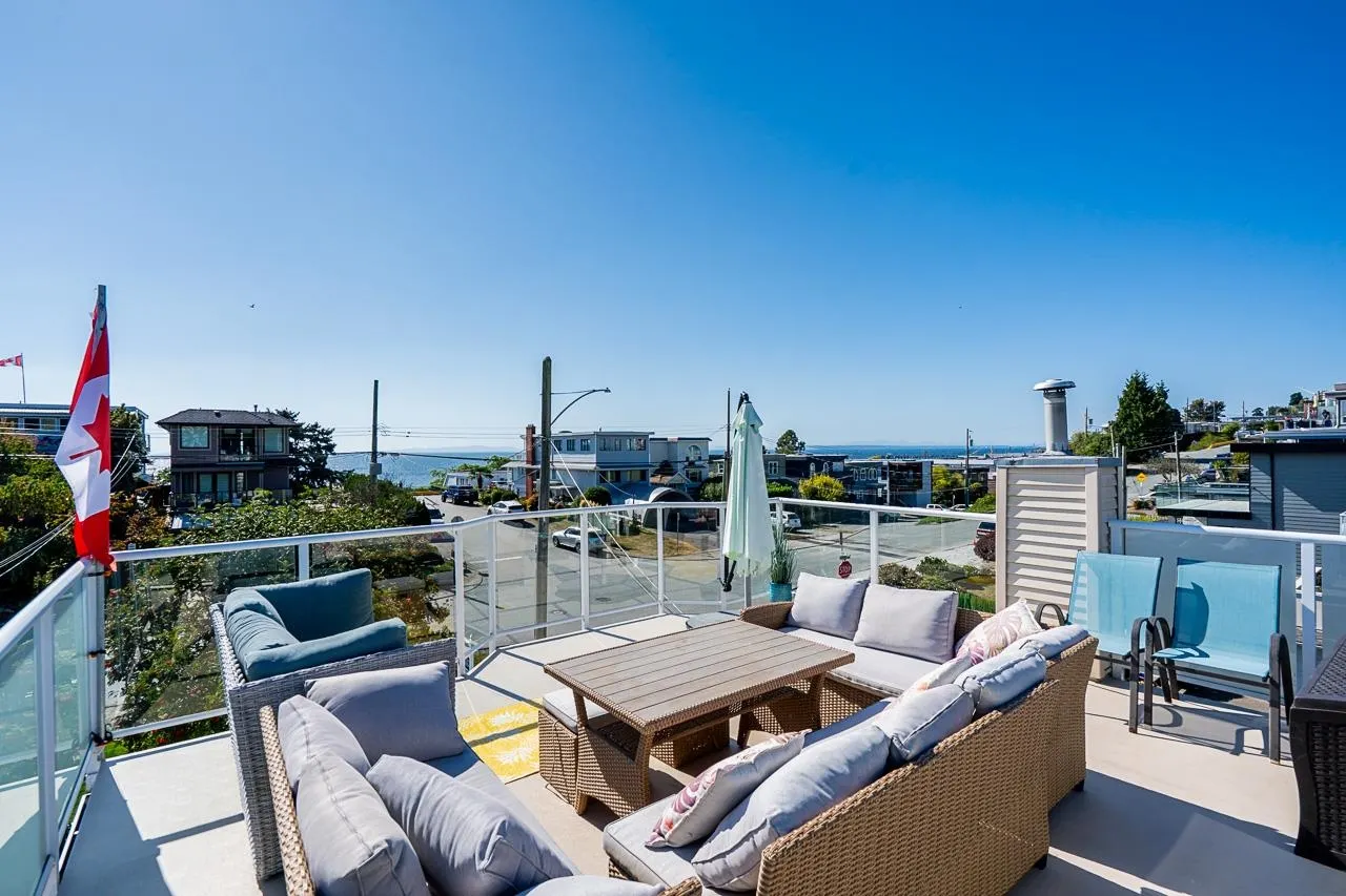 15549 Victoria Avenue