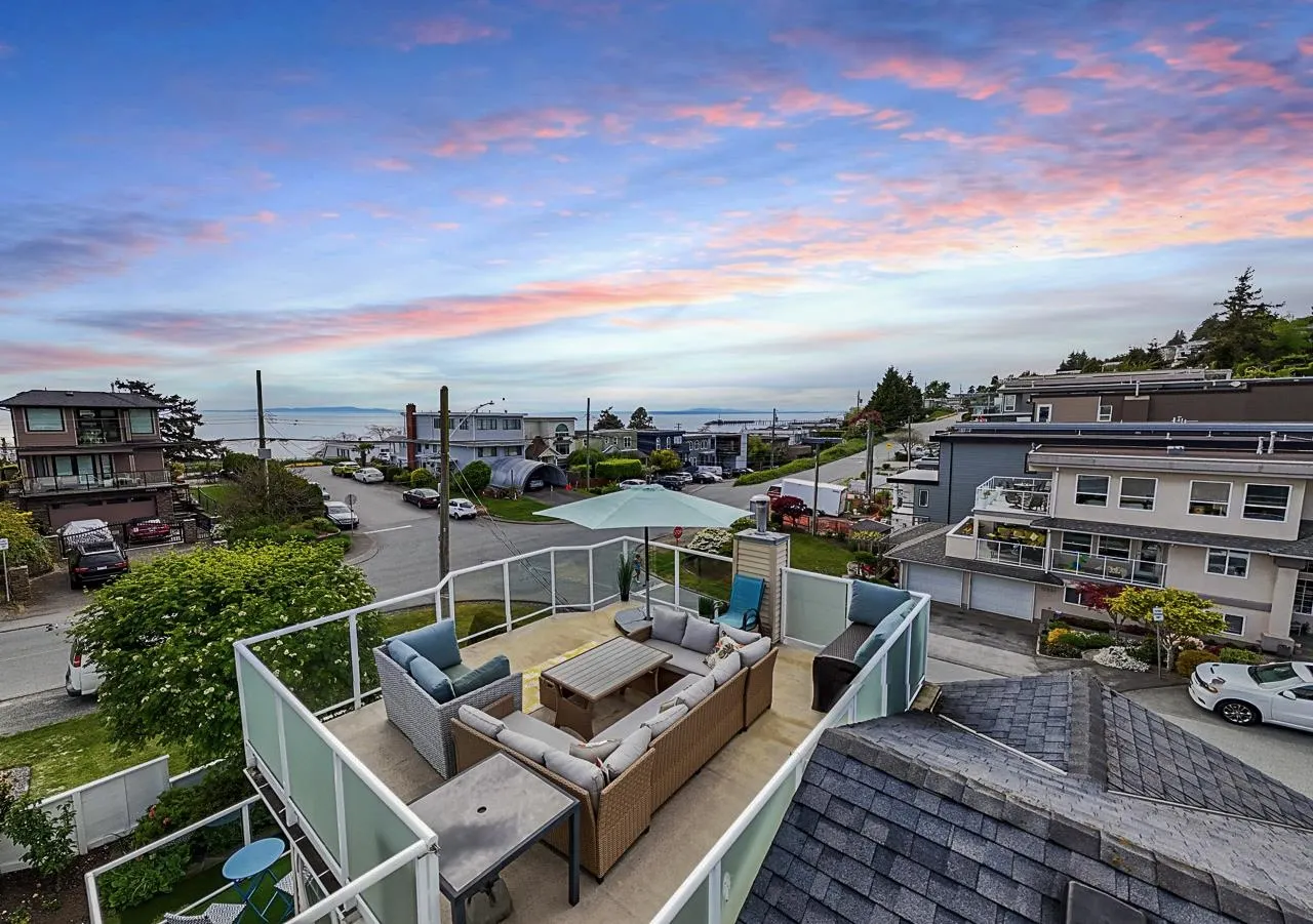 15549 Victoria Avenue