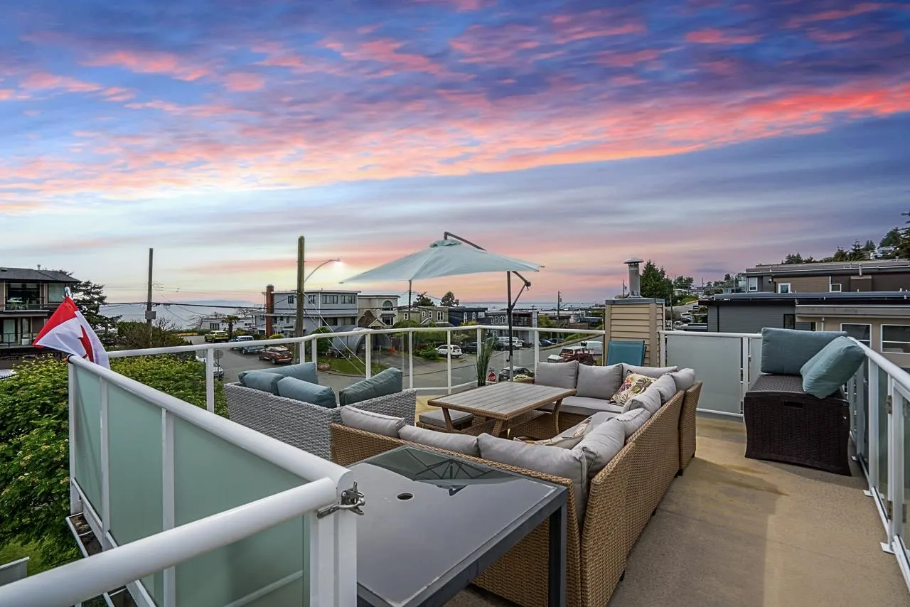 15549 Victoria Avenue