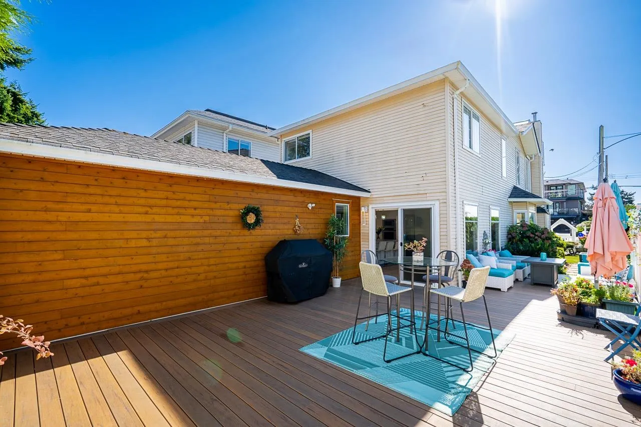 15549 Victoria Avenue