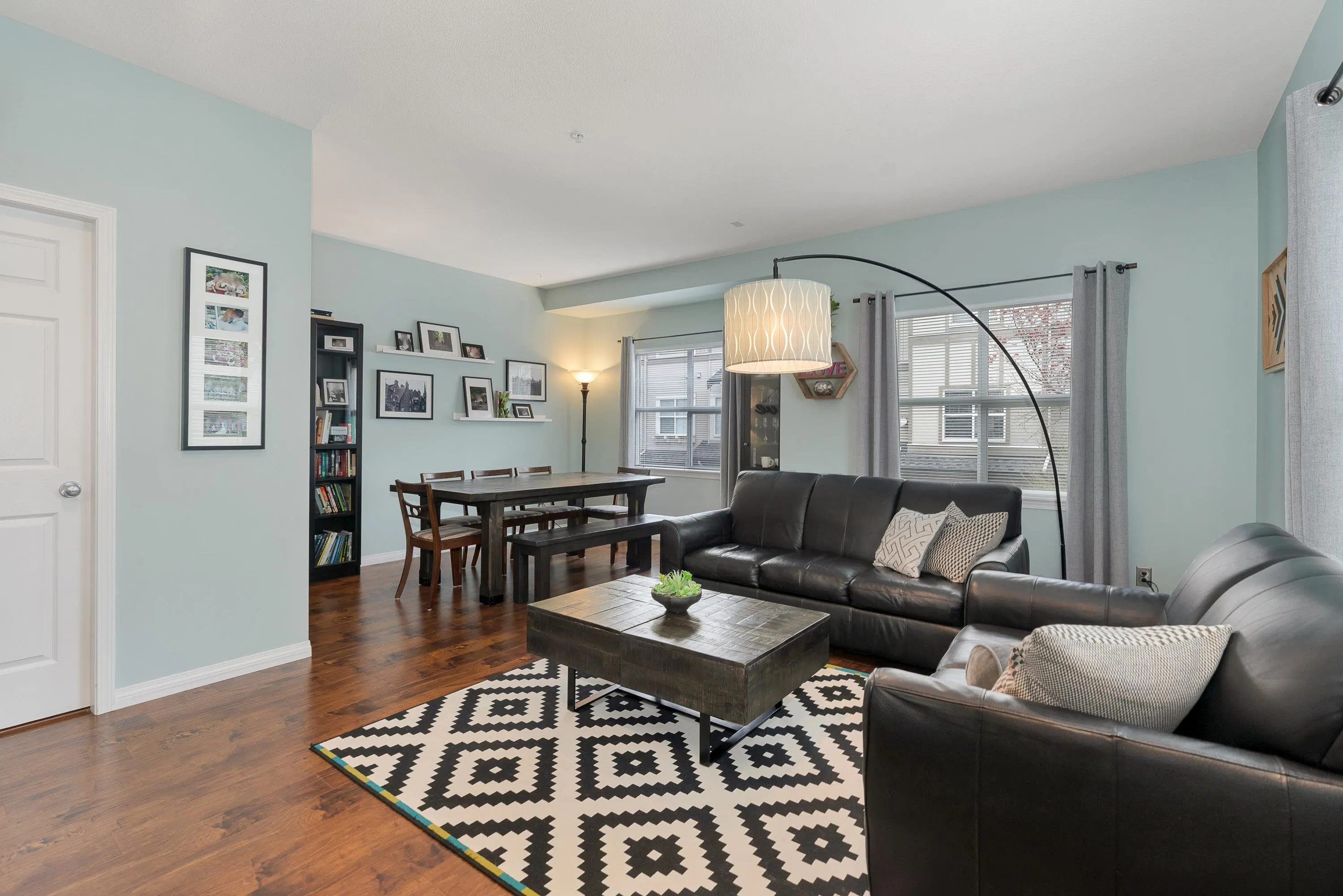 12 1055 Riverwood Gate