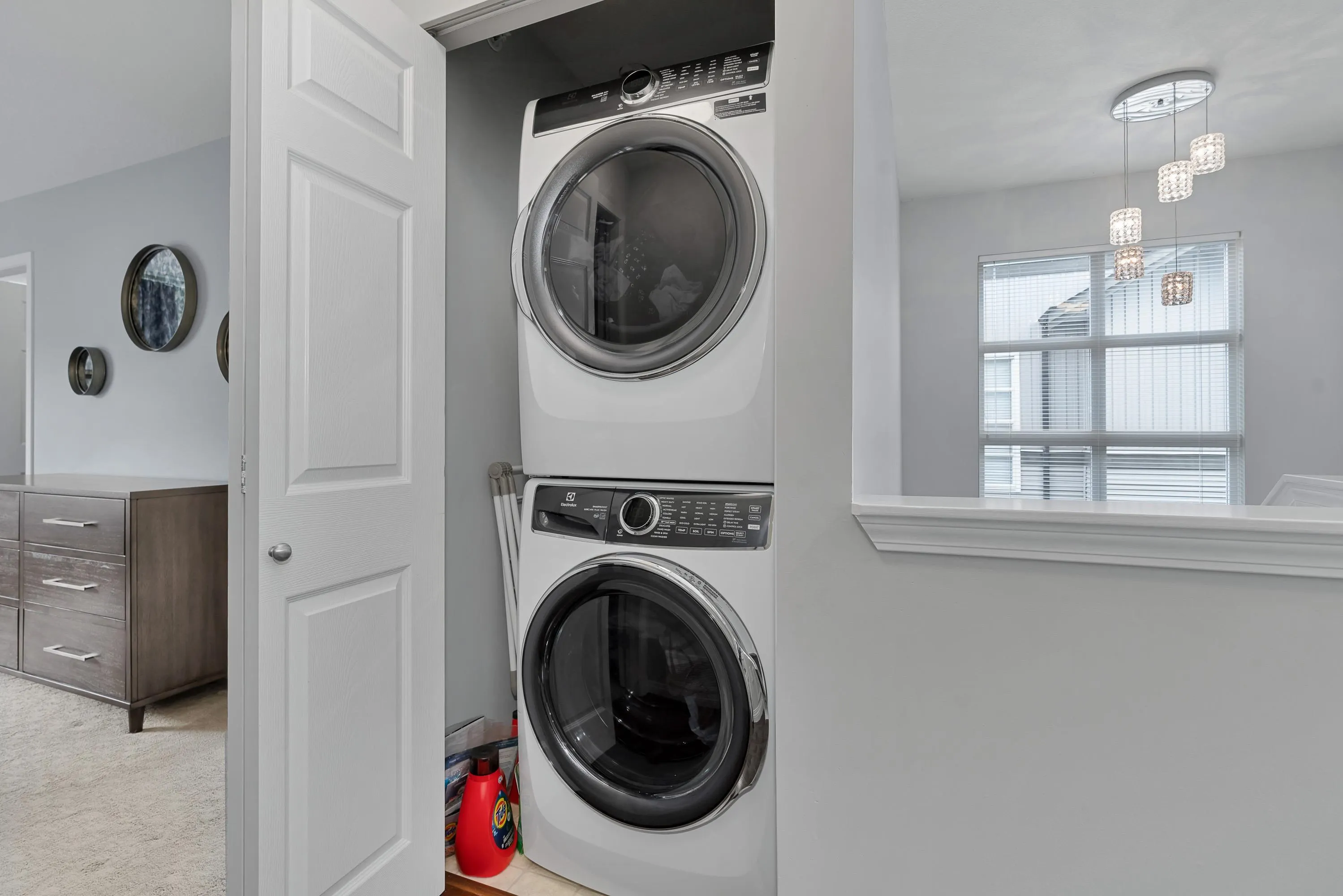 12 1055 Riverwood Gate