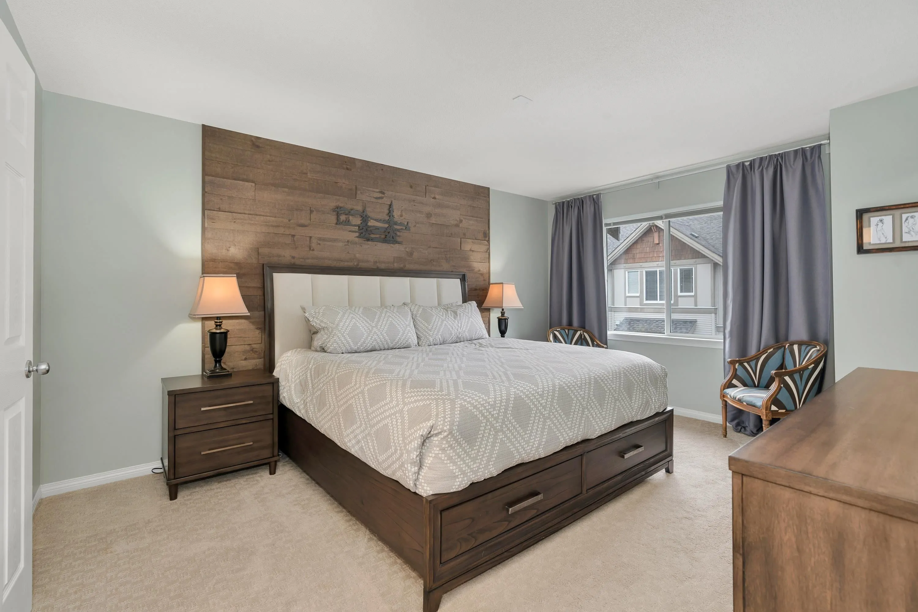 12 1055 Riverwood Gate