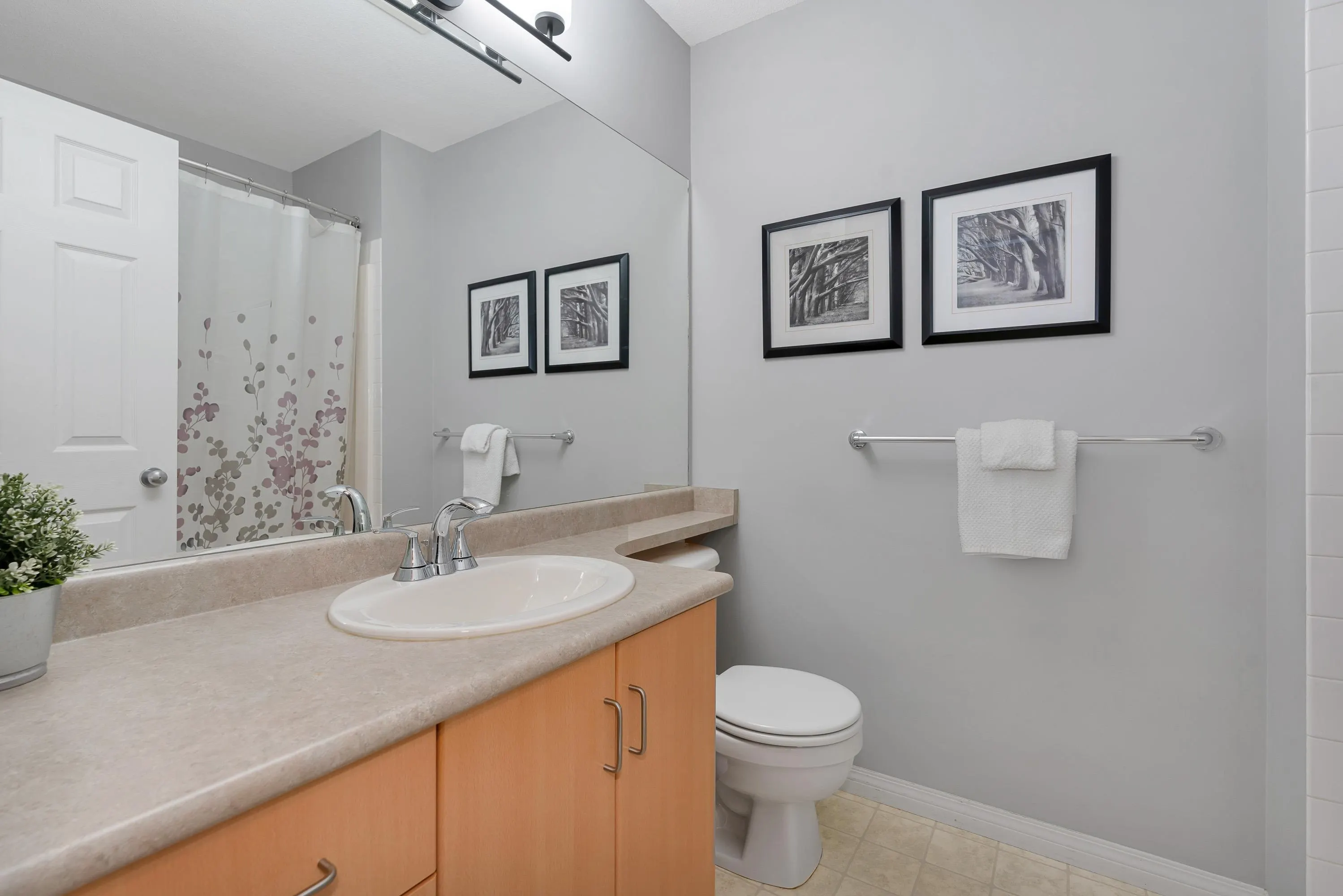 12 1055 Riverwood Gate