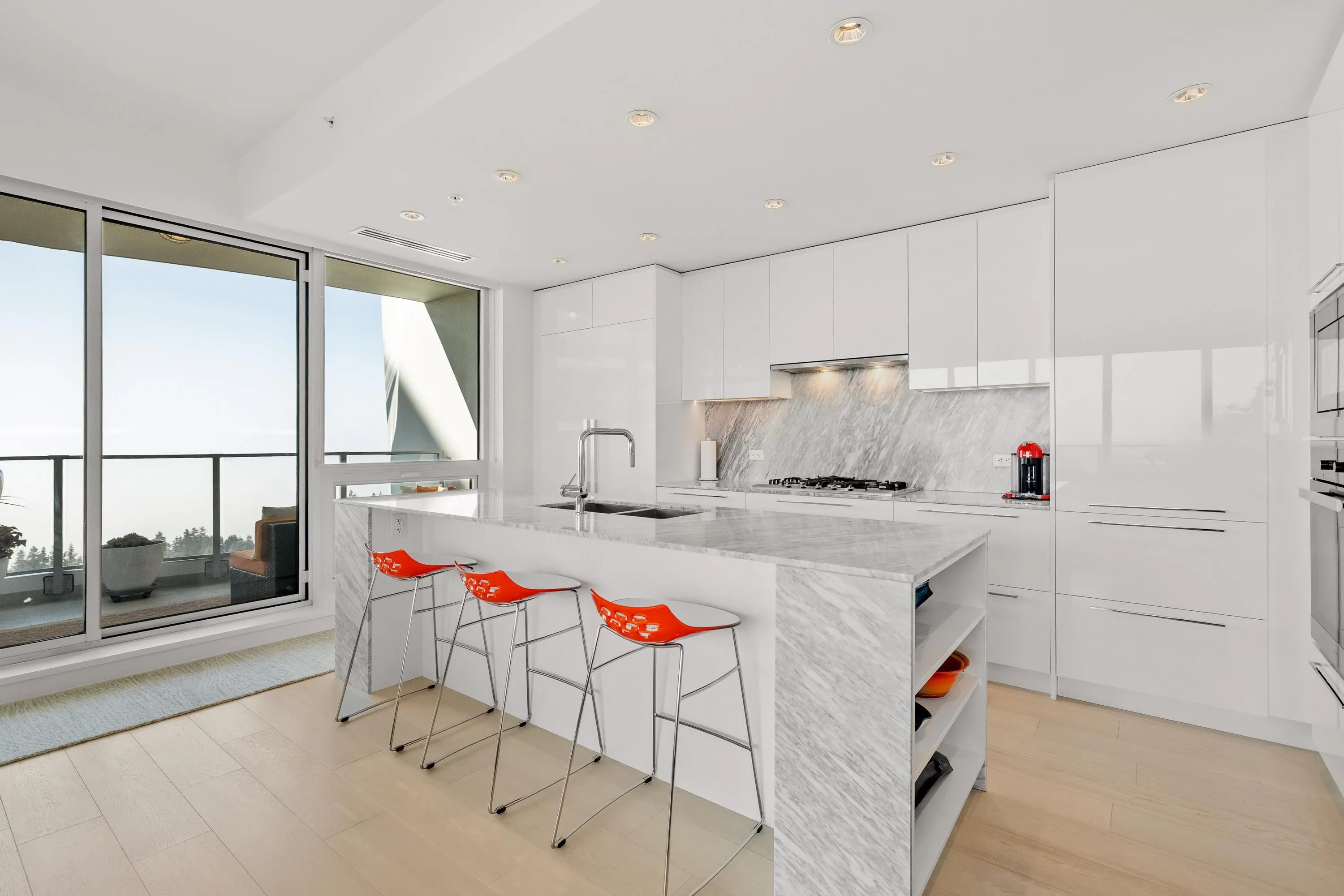 1804 1501 Foster Street